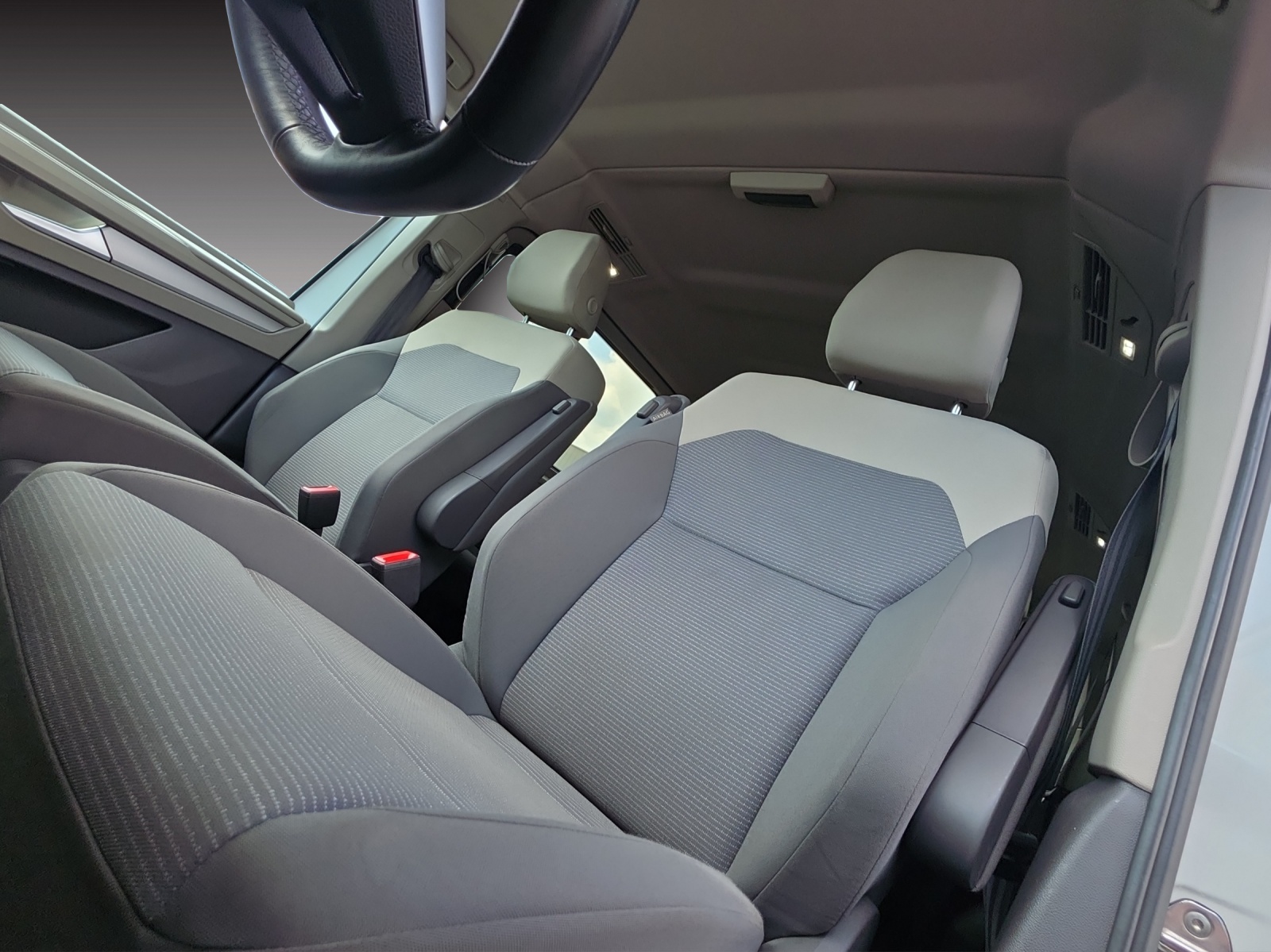 VW Multivan 2.0 TDI DSG Lang-image-13