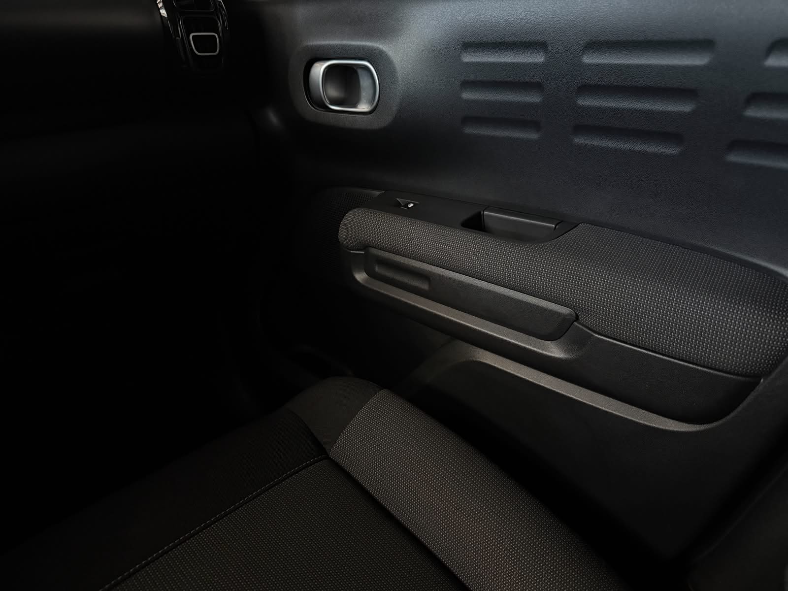 CITROEN C3 Aircross 1.2i PureTech Swiss Edition / GARANTIE 12 MONATE-image-19