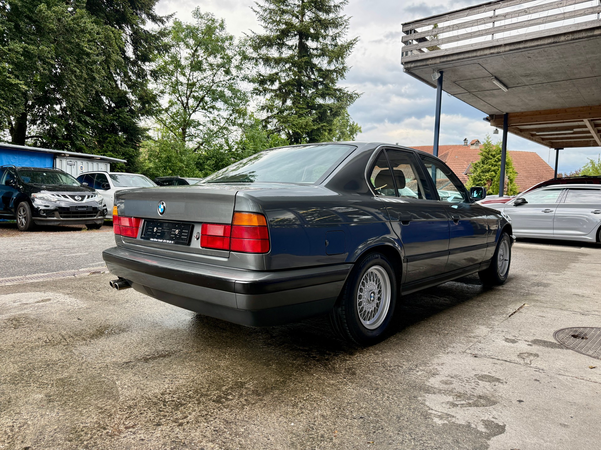 BMW 525i A-image-3