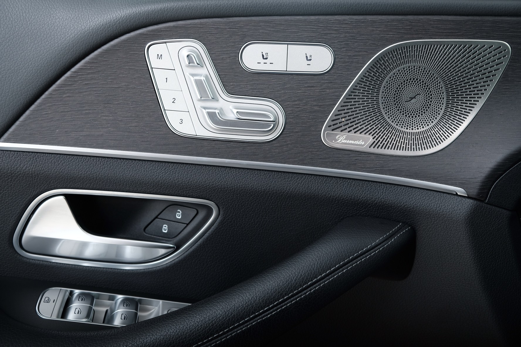 MERCEDES-BENZ GLE 450 4Matic AMG Line 9G-Tronic-image-8
