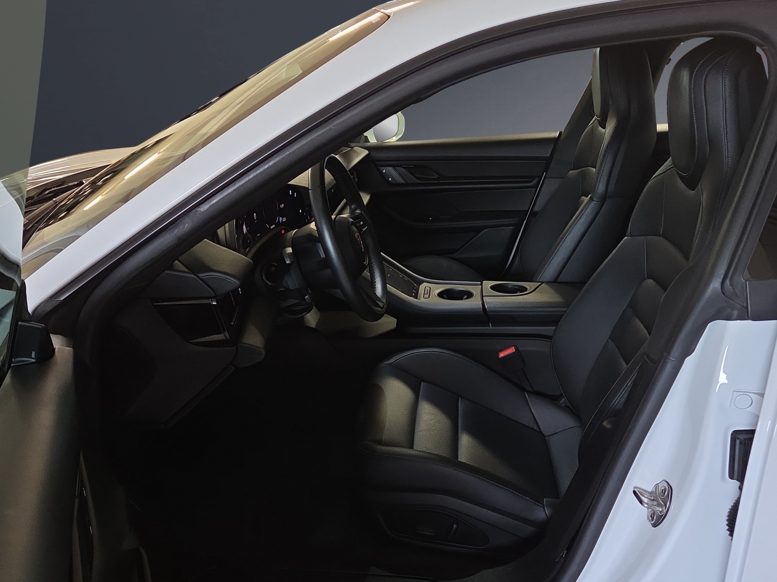 PORSCHE Taycan ST Perf. Bat.Plus-image-6