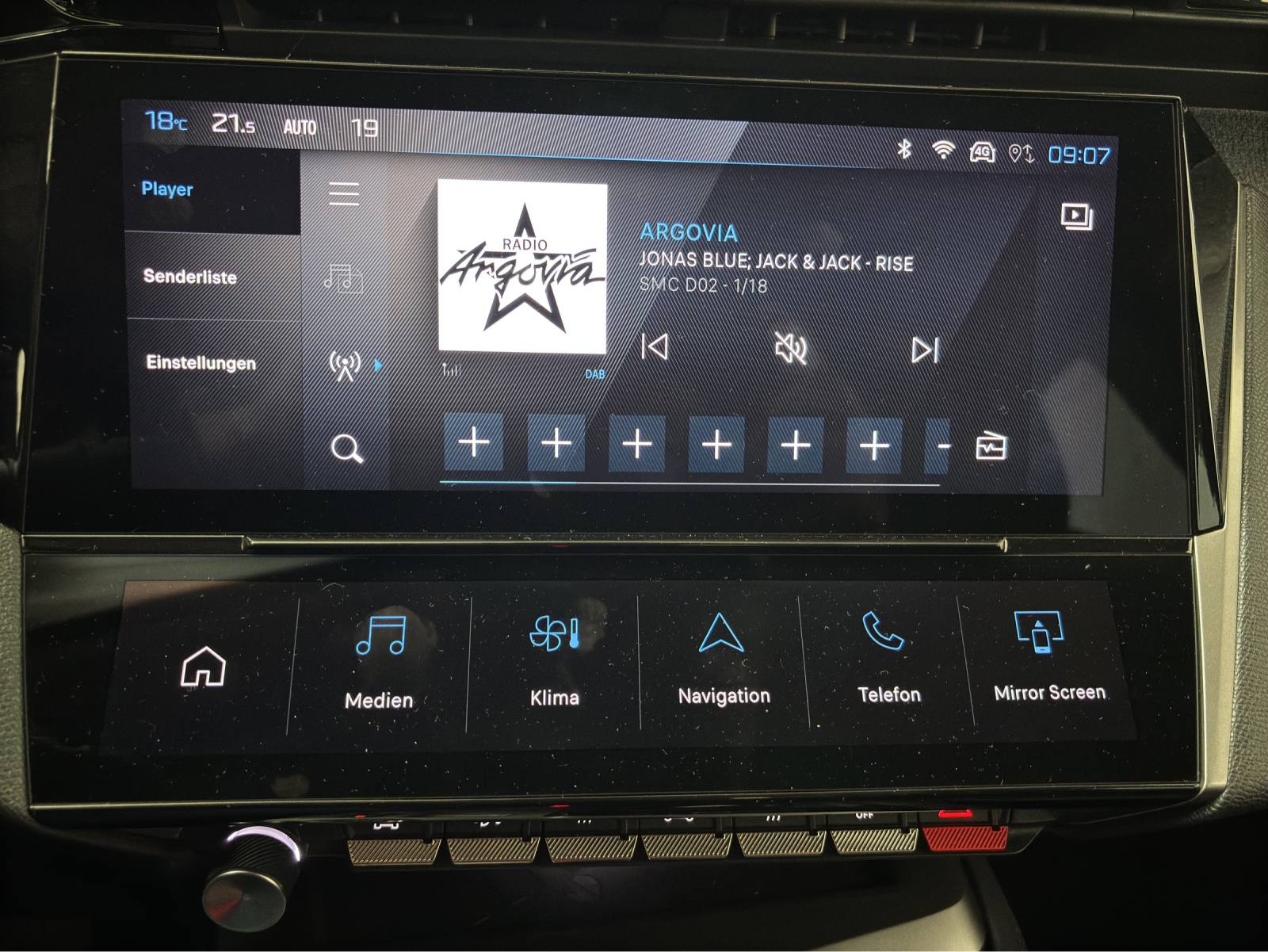 PEUGEOT 308 SW 1.2 PureTech Allure-image-18