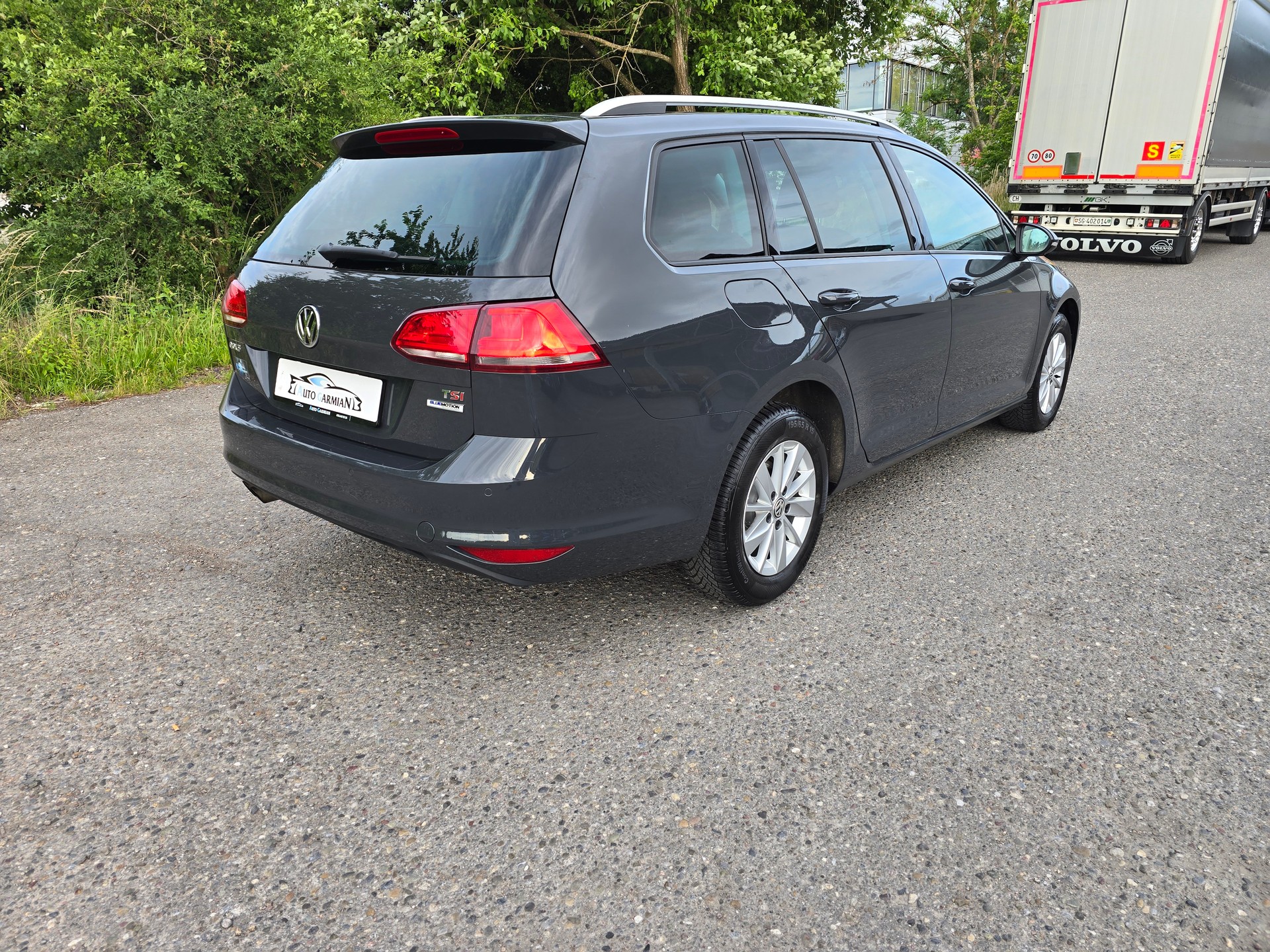 VW Golf Variant 1.4 TSI Lounge-image-4