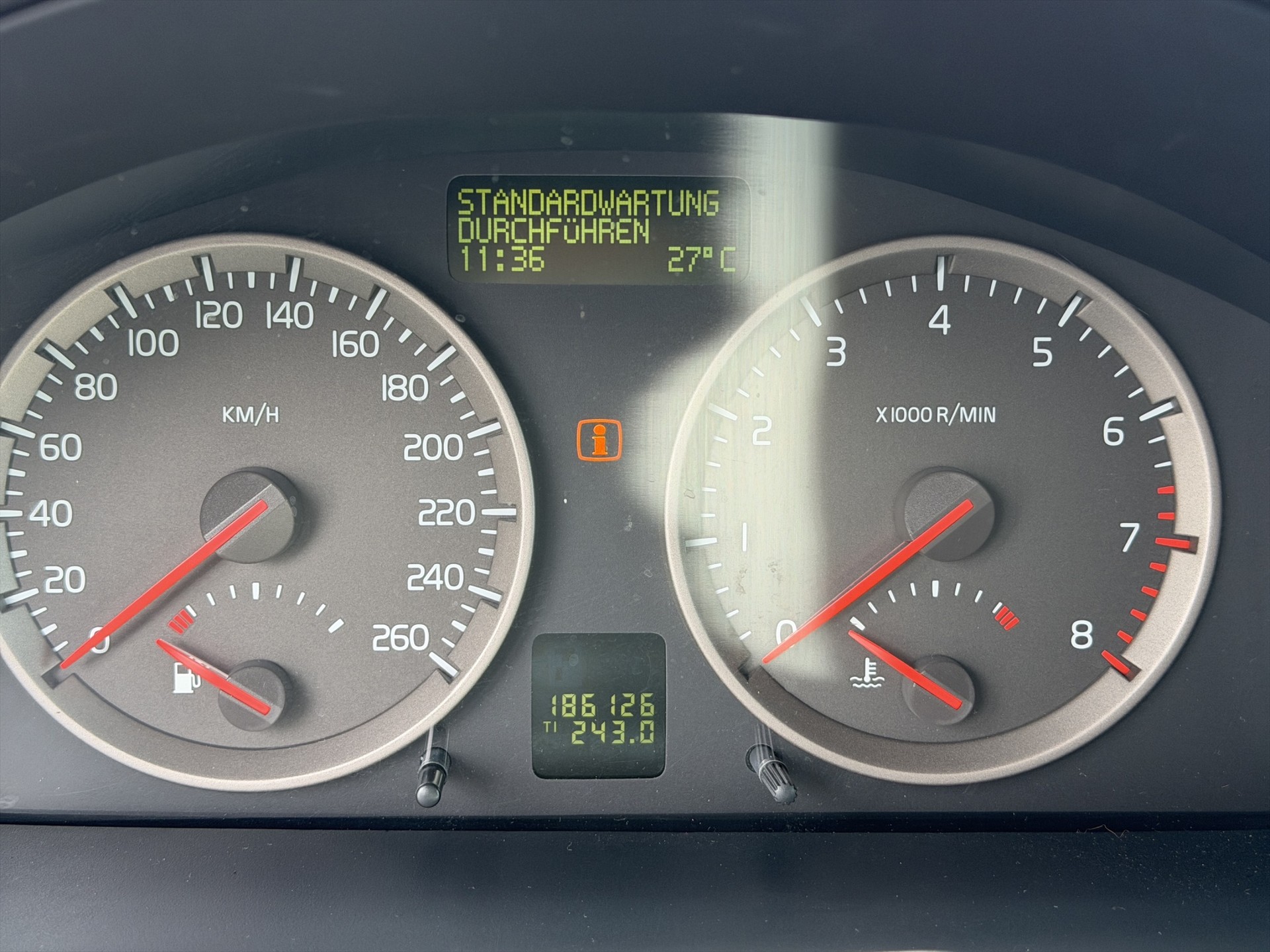 VOLVO V50 T5 AWD Kinetic Automatik Getribe ( Frisch Ab MFK & Service )-image-17