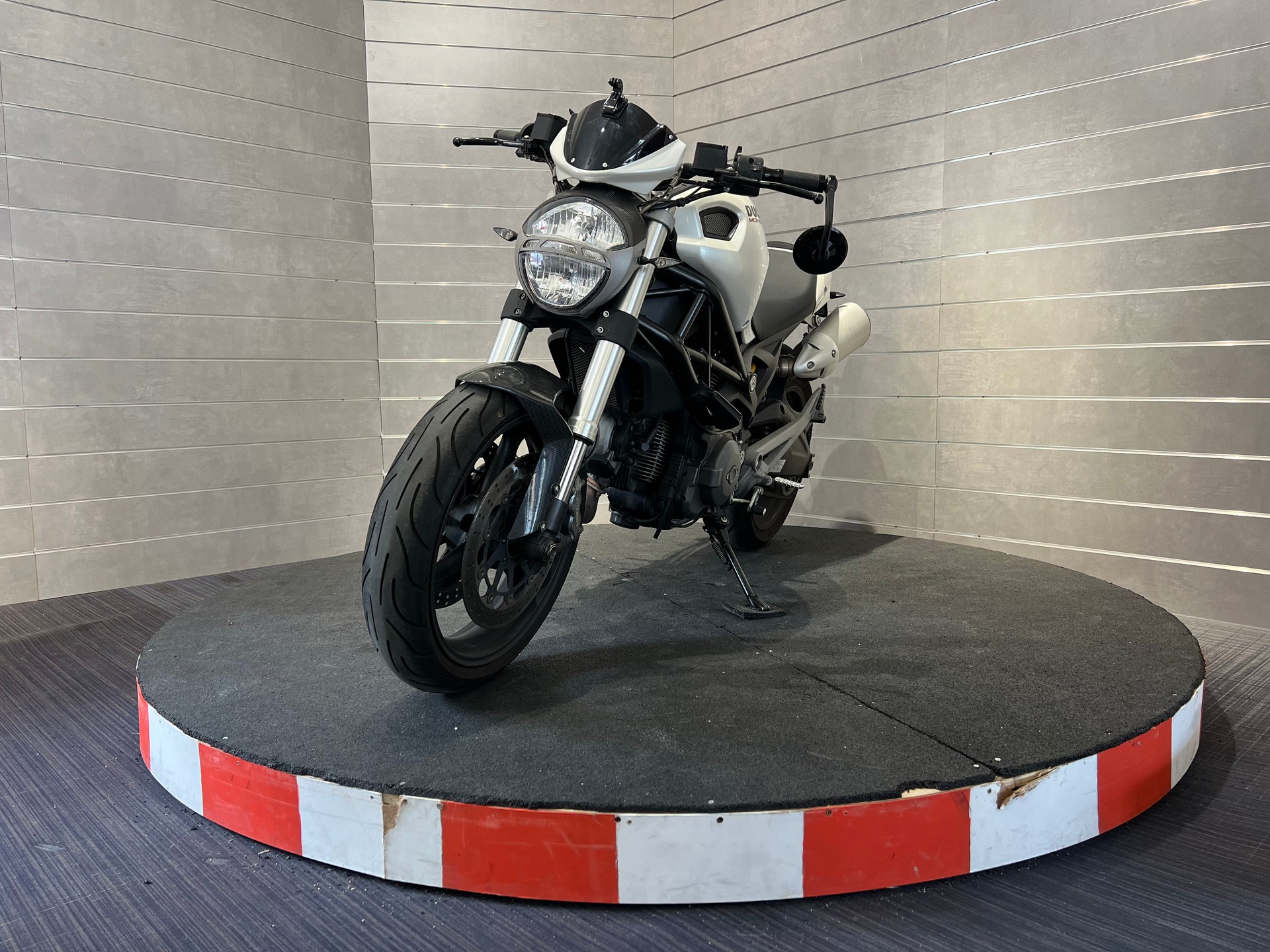 DUCATI Monster 696M 25kW-image-0