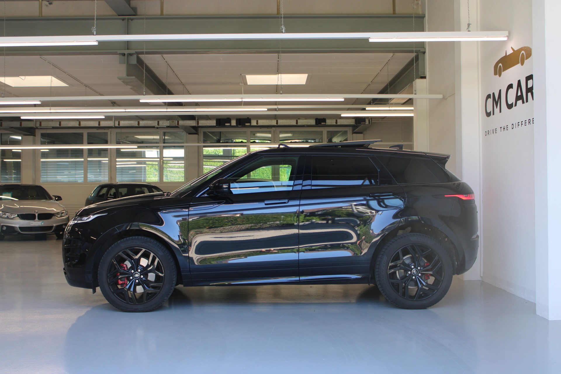 LAND ROVER Evoque R-Dynamic P 200 MHEV SE AT9-showroom-element-3