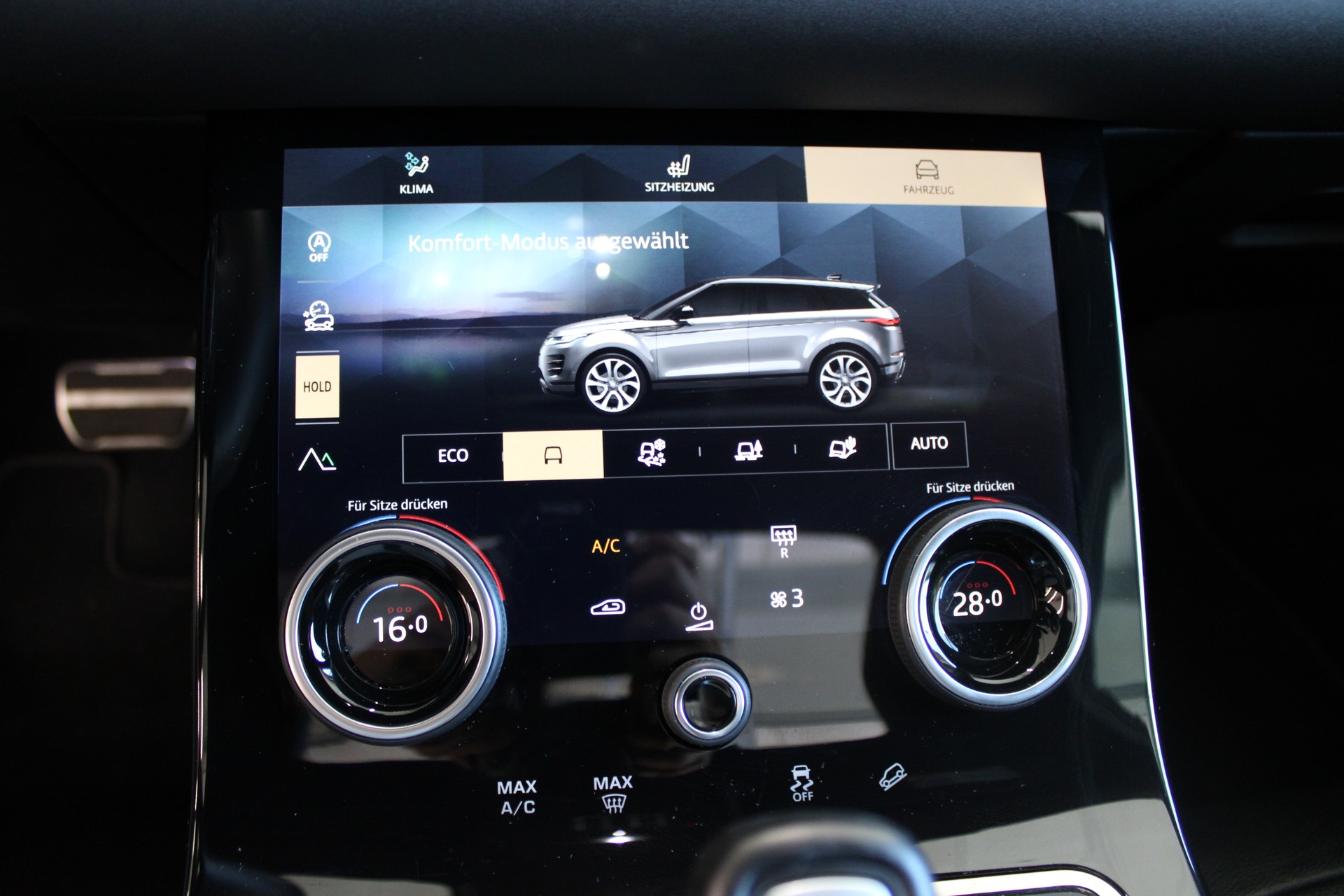 LAND ROVER Evoque R-Dynamic P 200 MHEV SE AT9-image-17