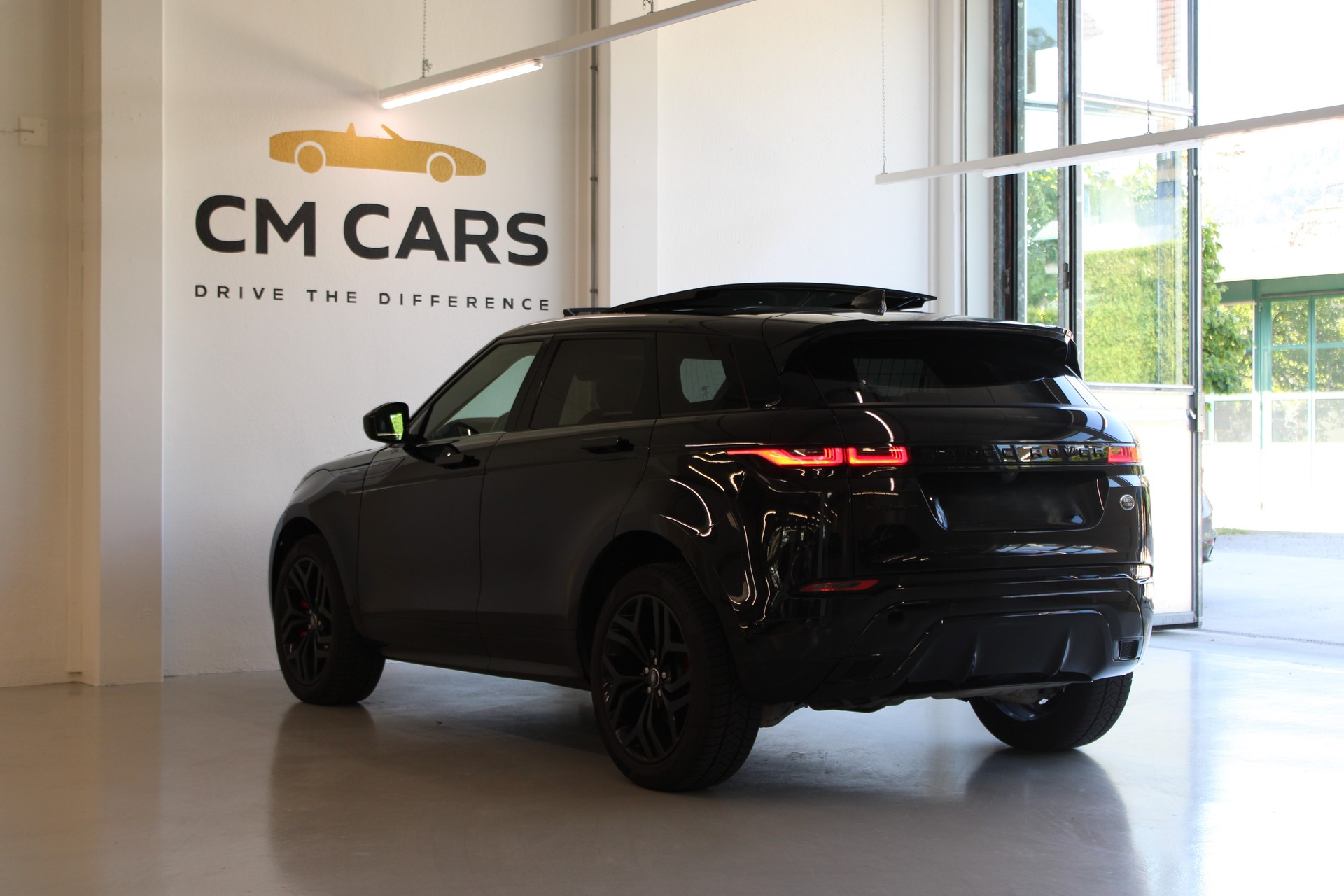 LAND ROVER Evoque R-Dynamic P 200 MHEV SE AT9-image-5