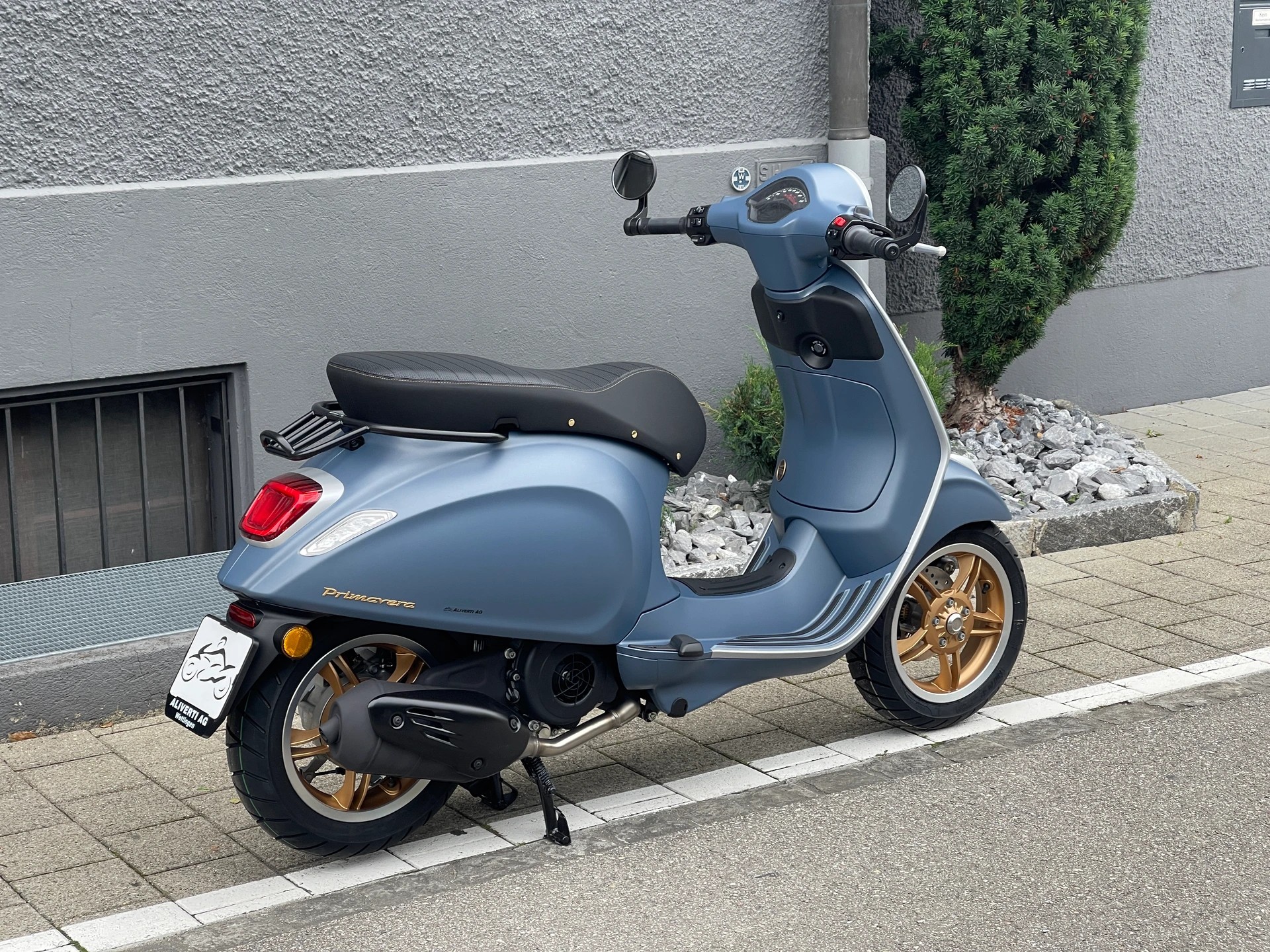 PIAGGIO Vespa 125 Primavera Officina 8 E5+-image-2