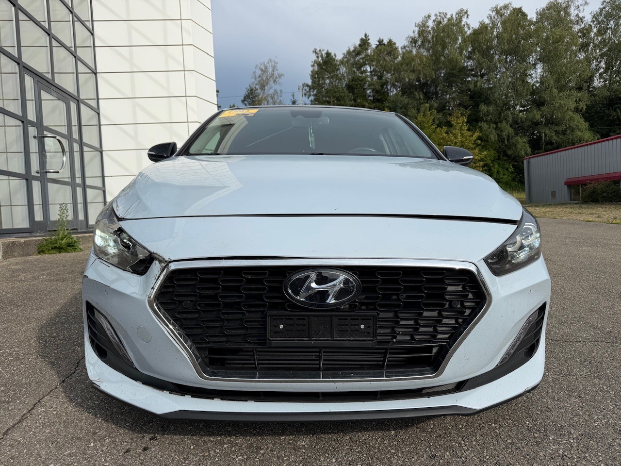 HYUNDAI i30 Fastback 1.4 T-GDi Amplia DCT