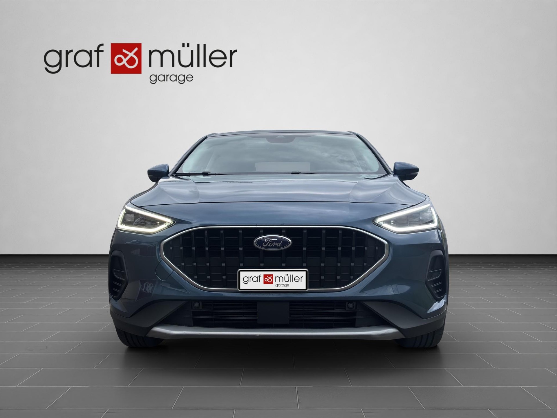 FORD Focus 1.0i EcoB Hybrid 155 Active Vignale-showroom-element-2