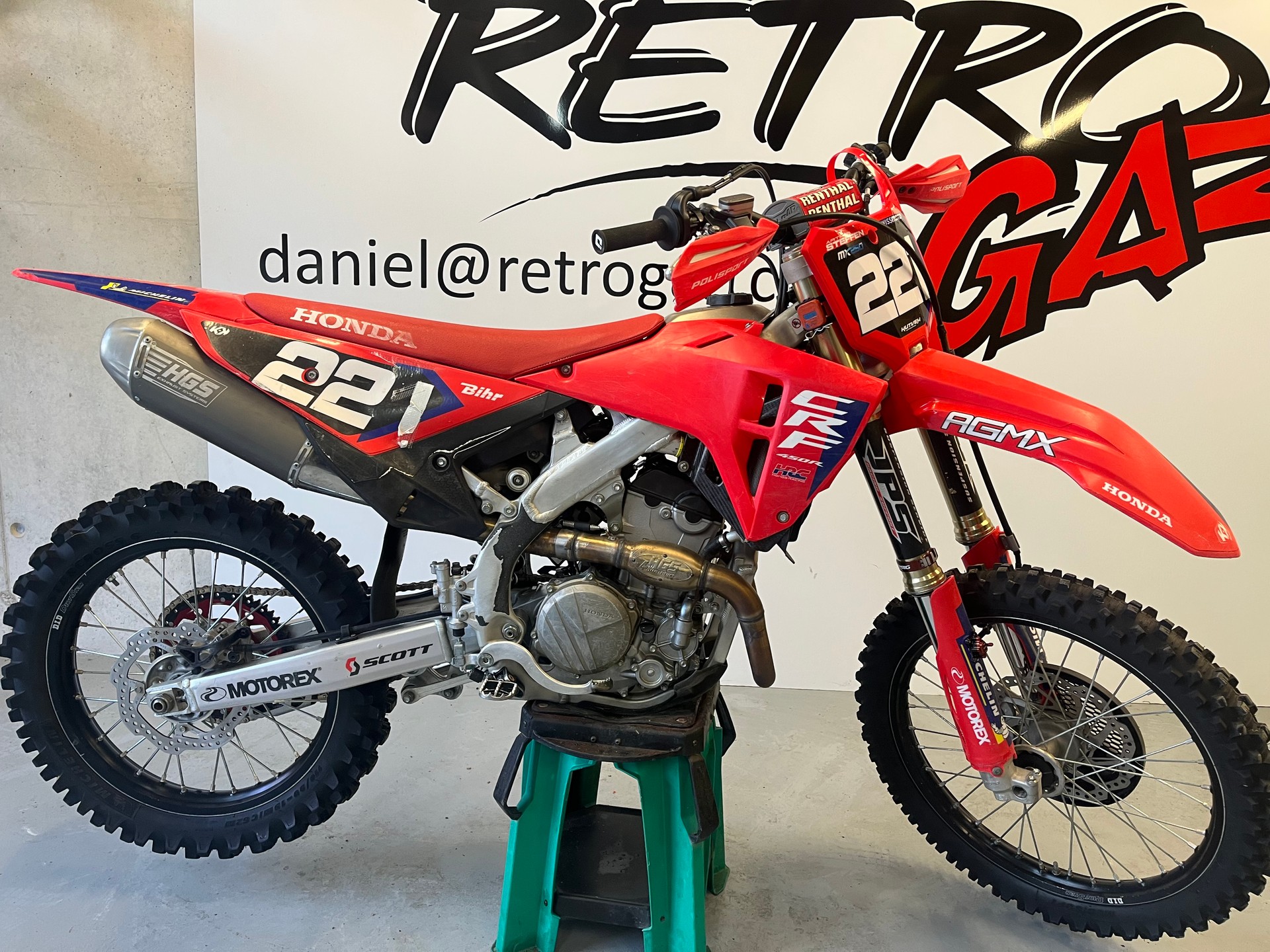 HONDA CRF 250 R-image-0