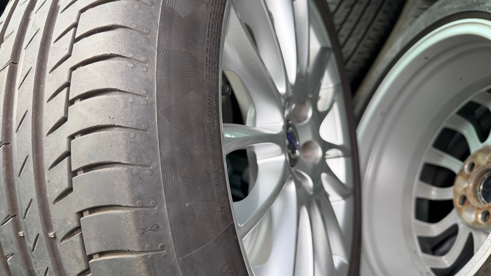 VOLVO C70 2.4 Momentum Geartronic-image-11