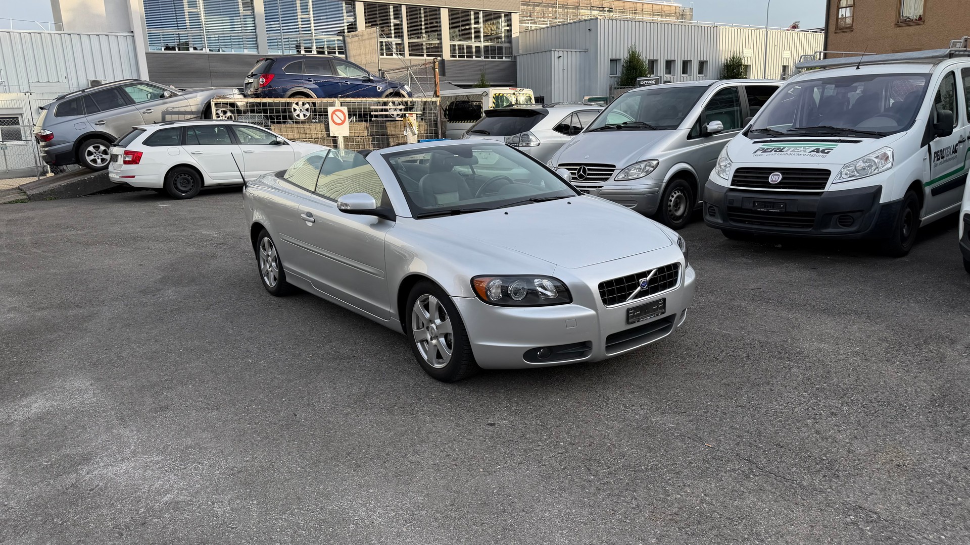 VOLVO C70 2.4 Momentum Geartronic-image-3