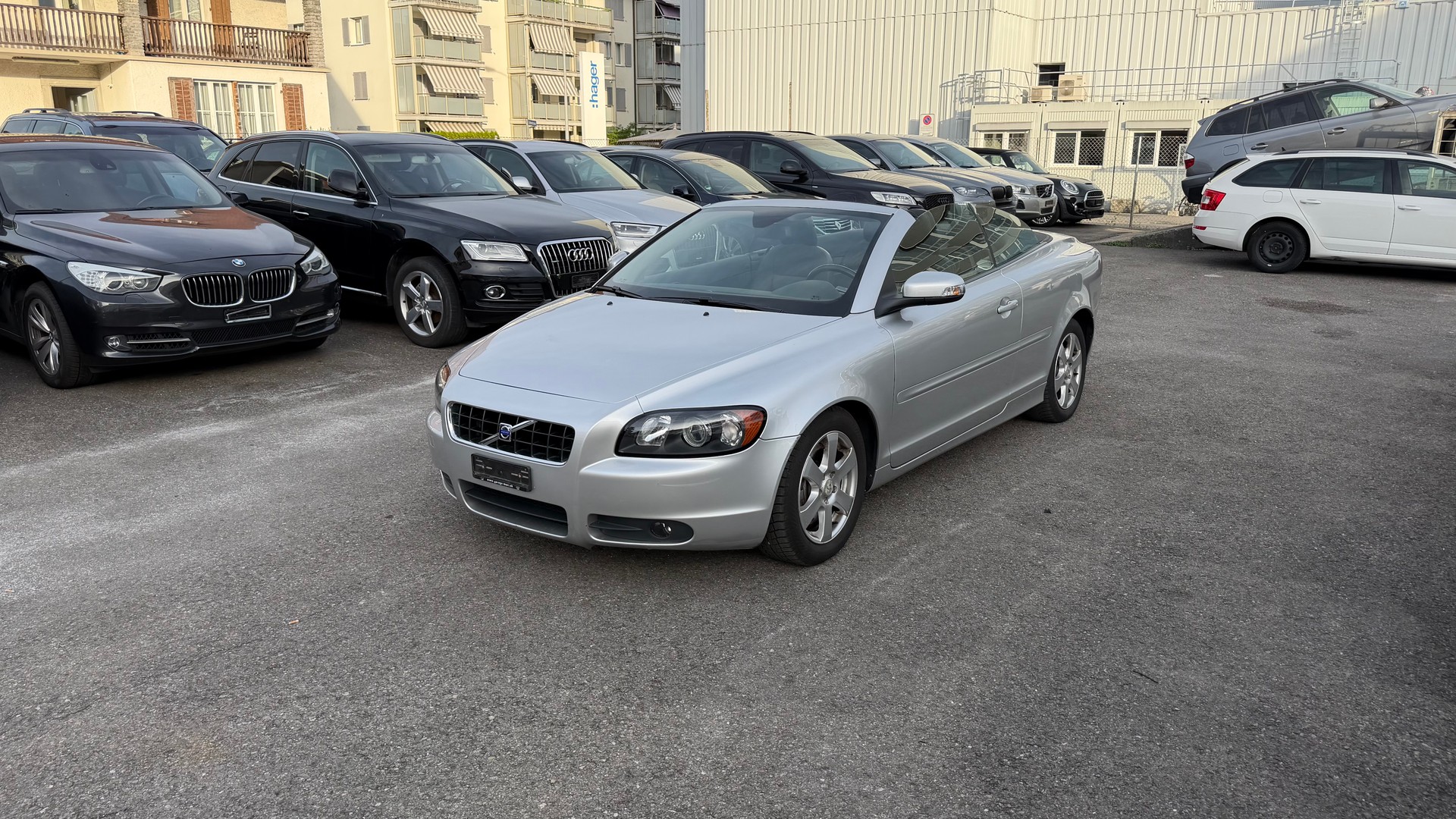 VOLVO C70 2.4 Momentum Geartronic-image-2