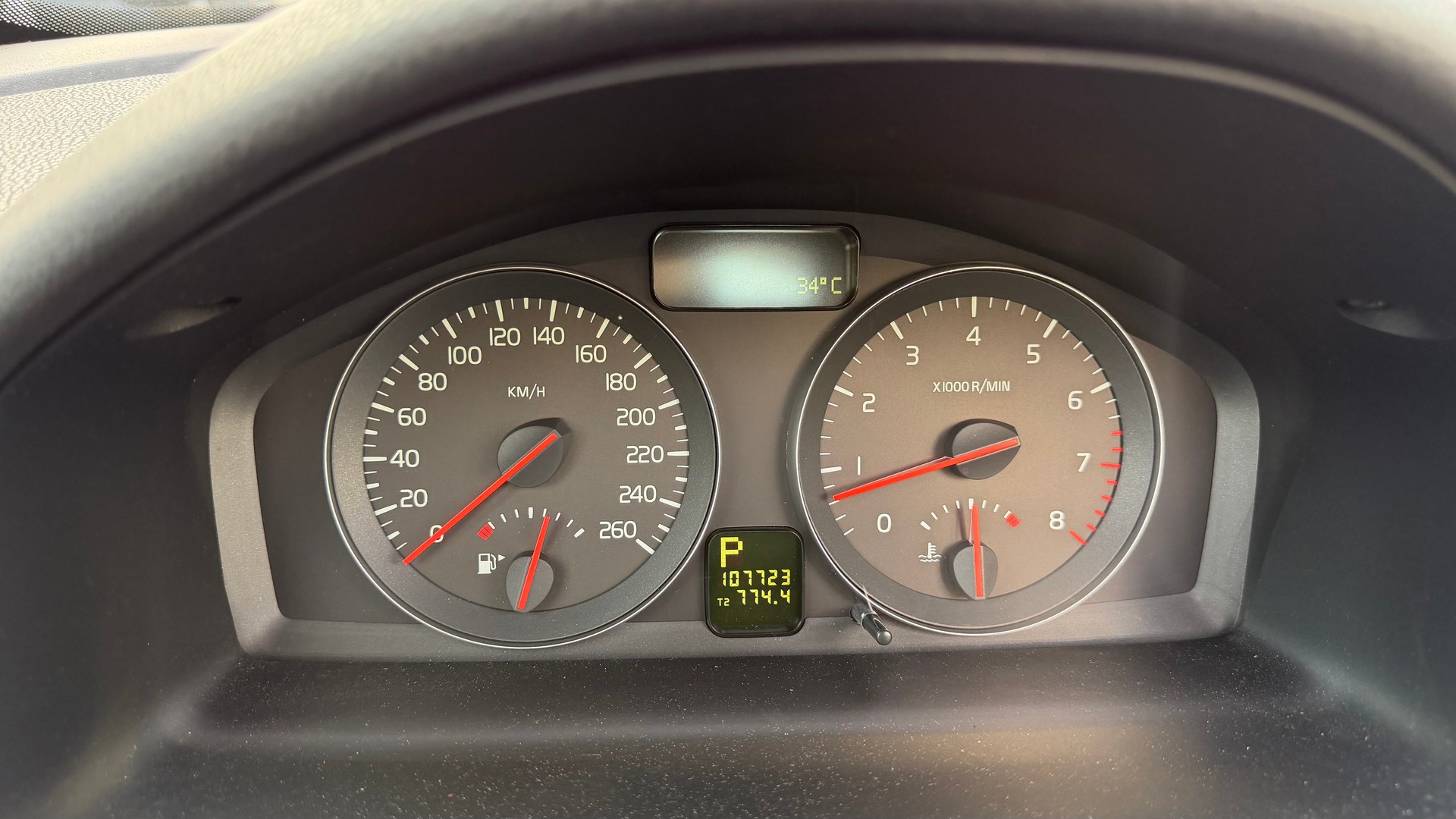 VOLVO C70 2.4 Momentum Geartronic-image-13