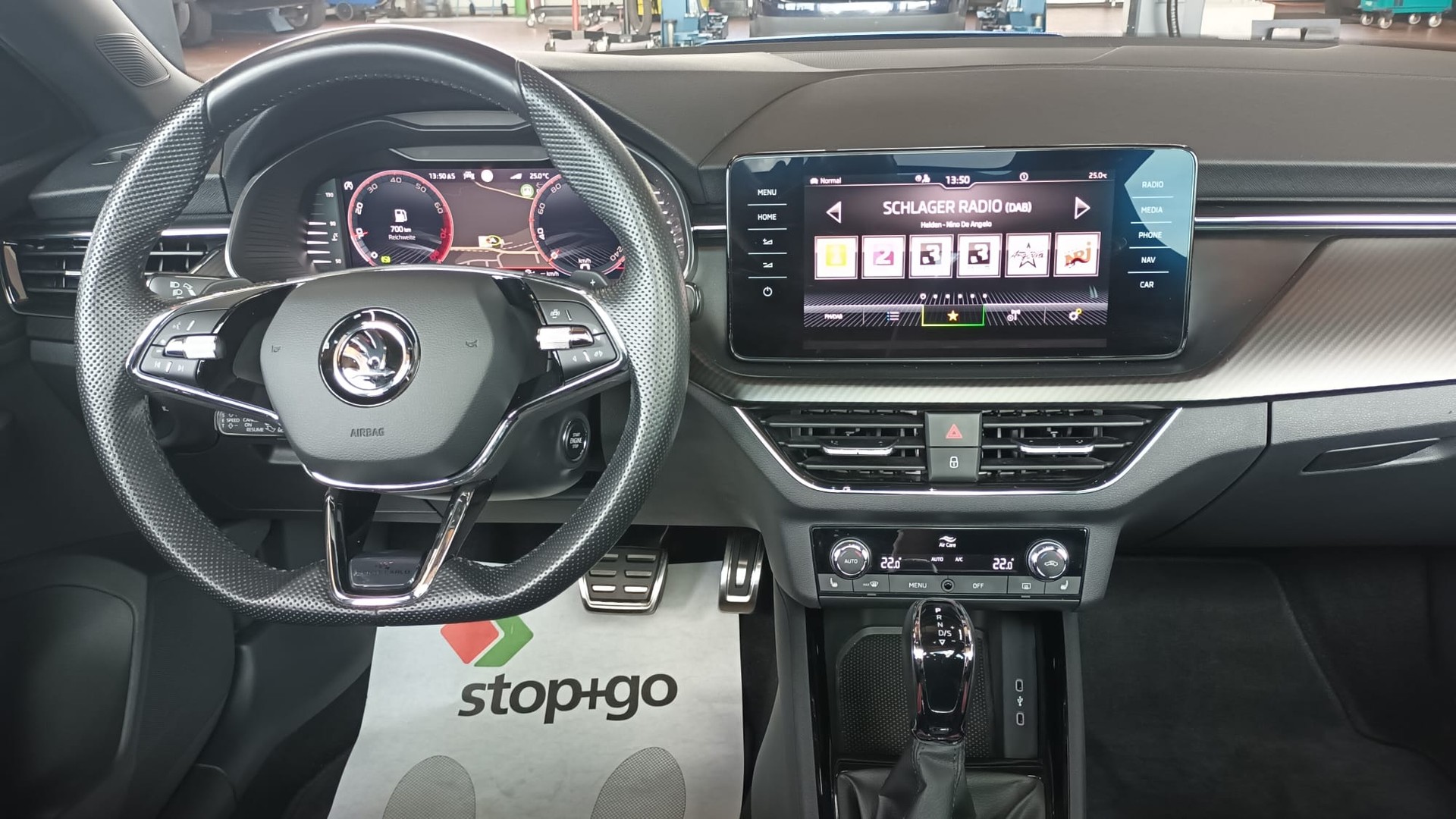 SKODA Kamiq 1.0 TSI Monte Carlo DSG-image-9