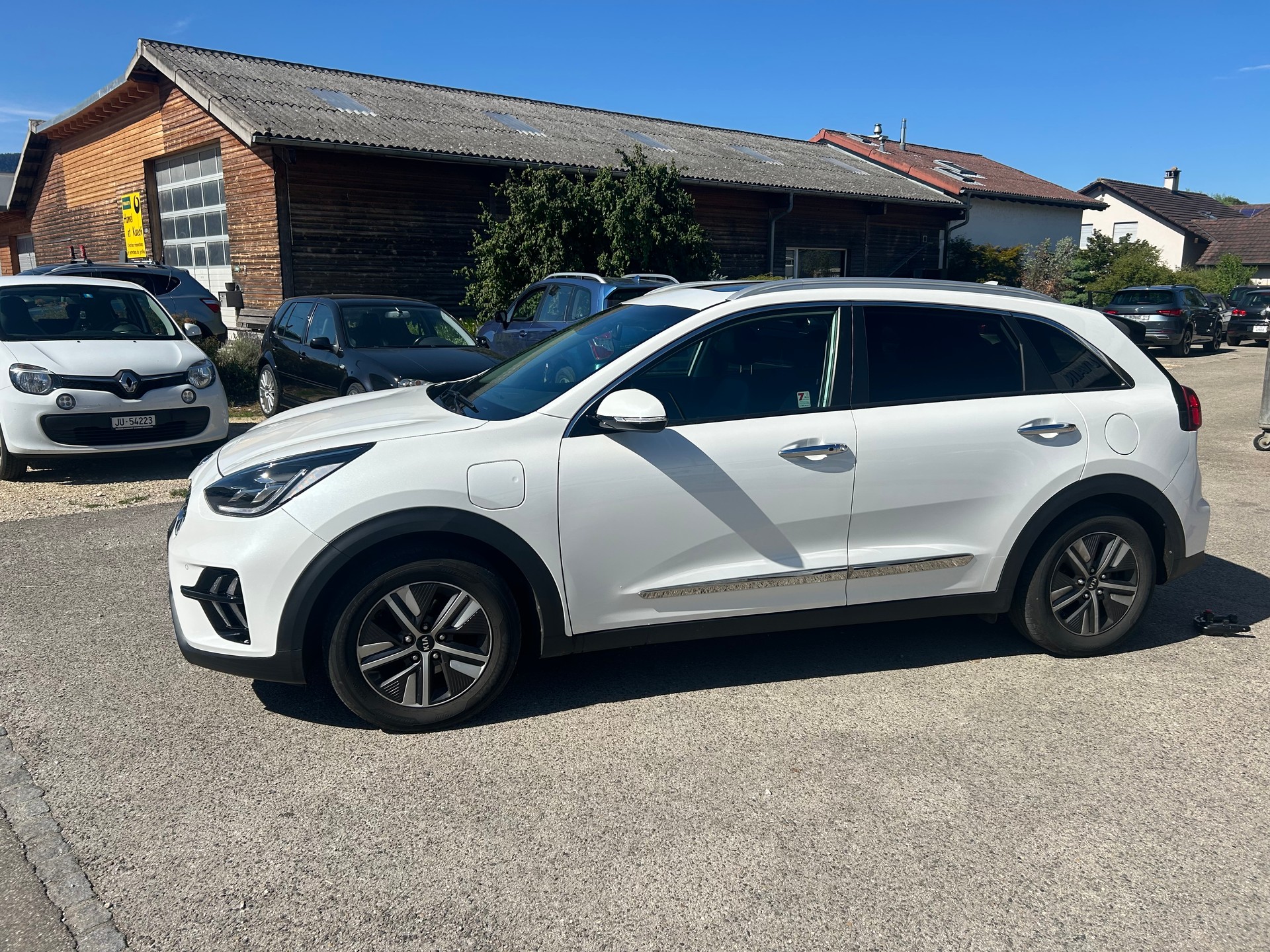 KIA Niro 1.6GDi Plug-in Hybrid Style DCT-image-1