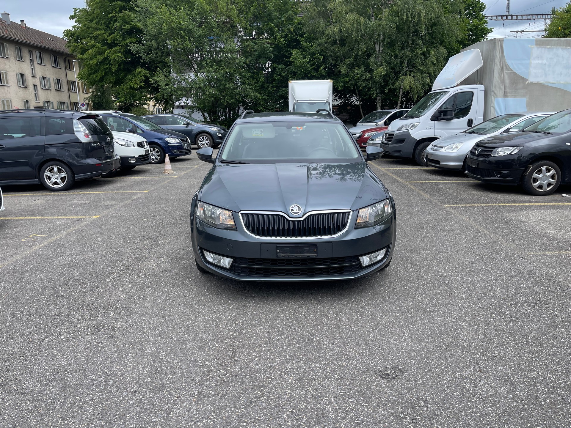 SKODA Octavia Combi 1.6 TDI Swiss Edition DSG