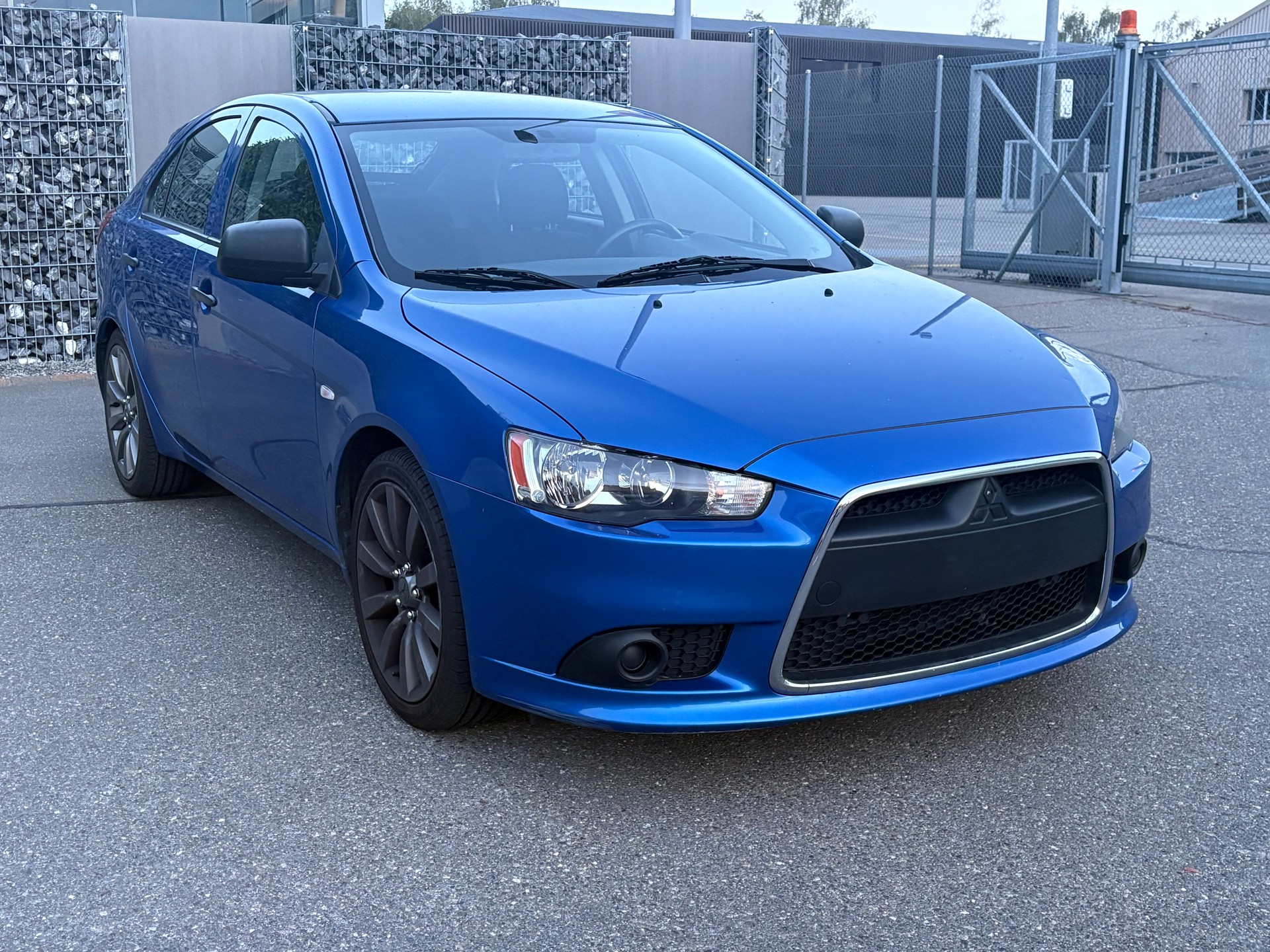 MITSUBISHI Lancer Sportback 1.6 Inform-image-2