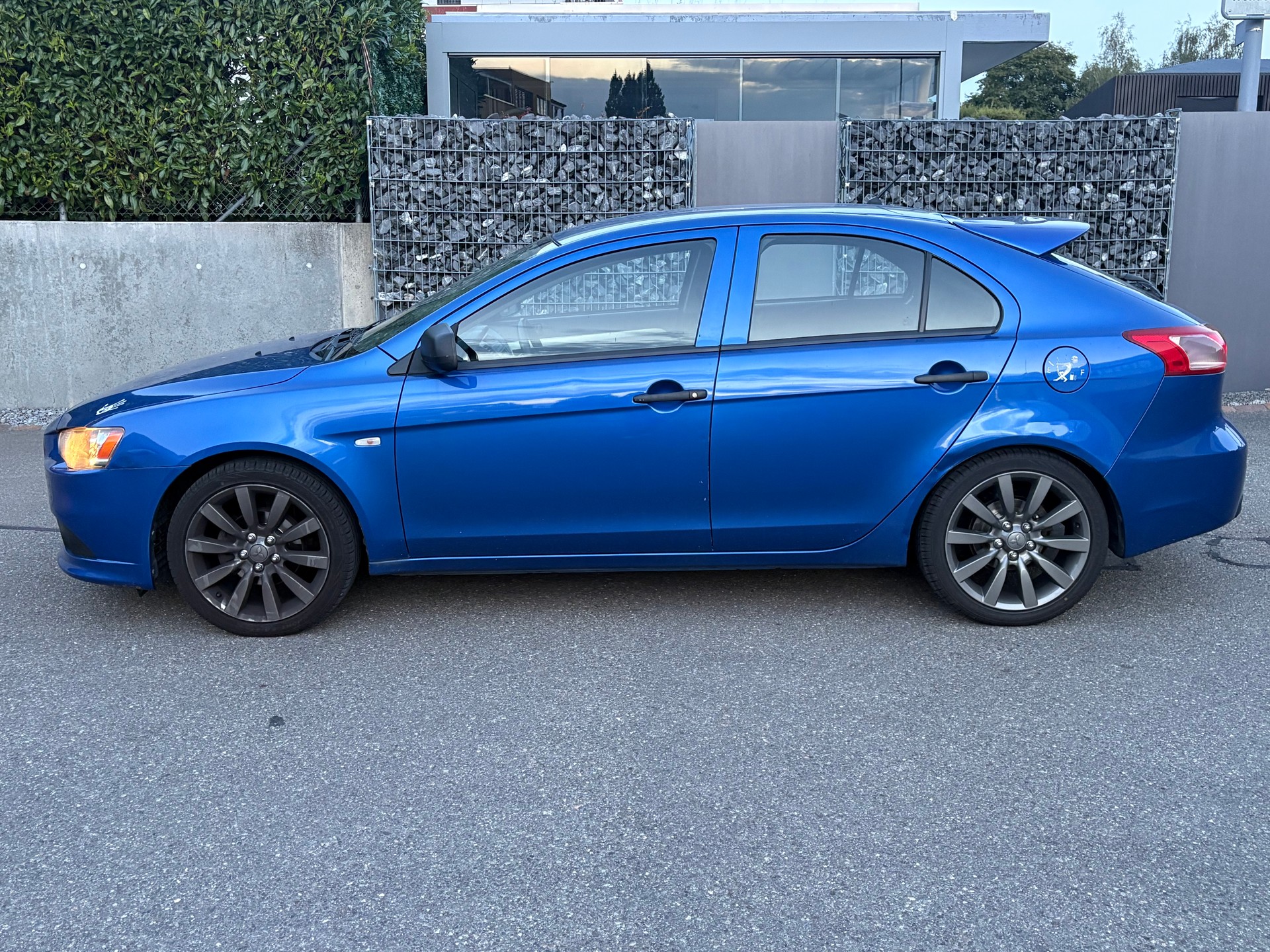 MITSUBISHI Lancer Sportback 1.6 Inform-image-3