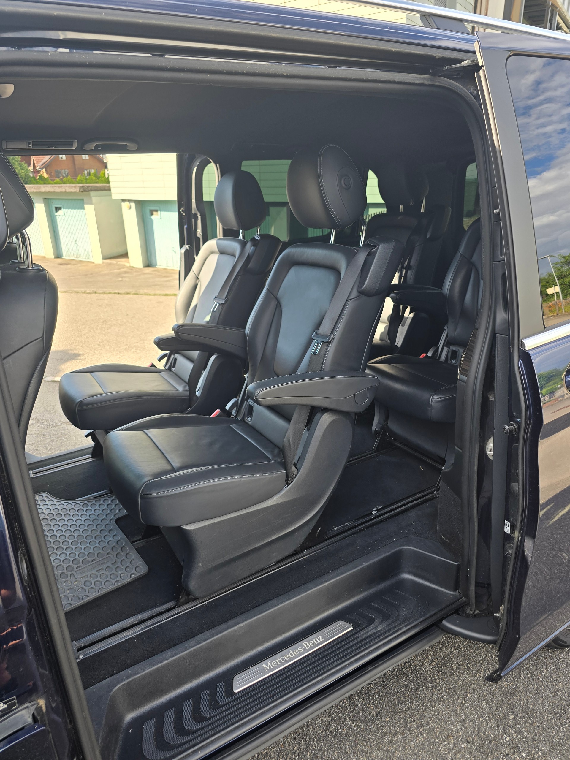 MERCEDES-BENZ V 250 d BlueTec Sw. Ed.lang 4m-image-11