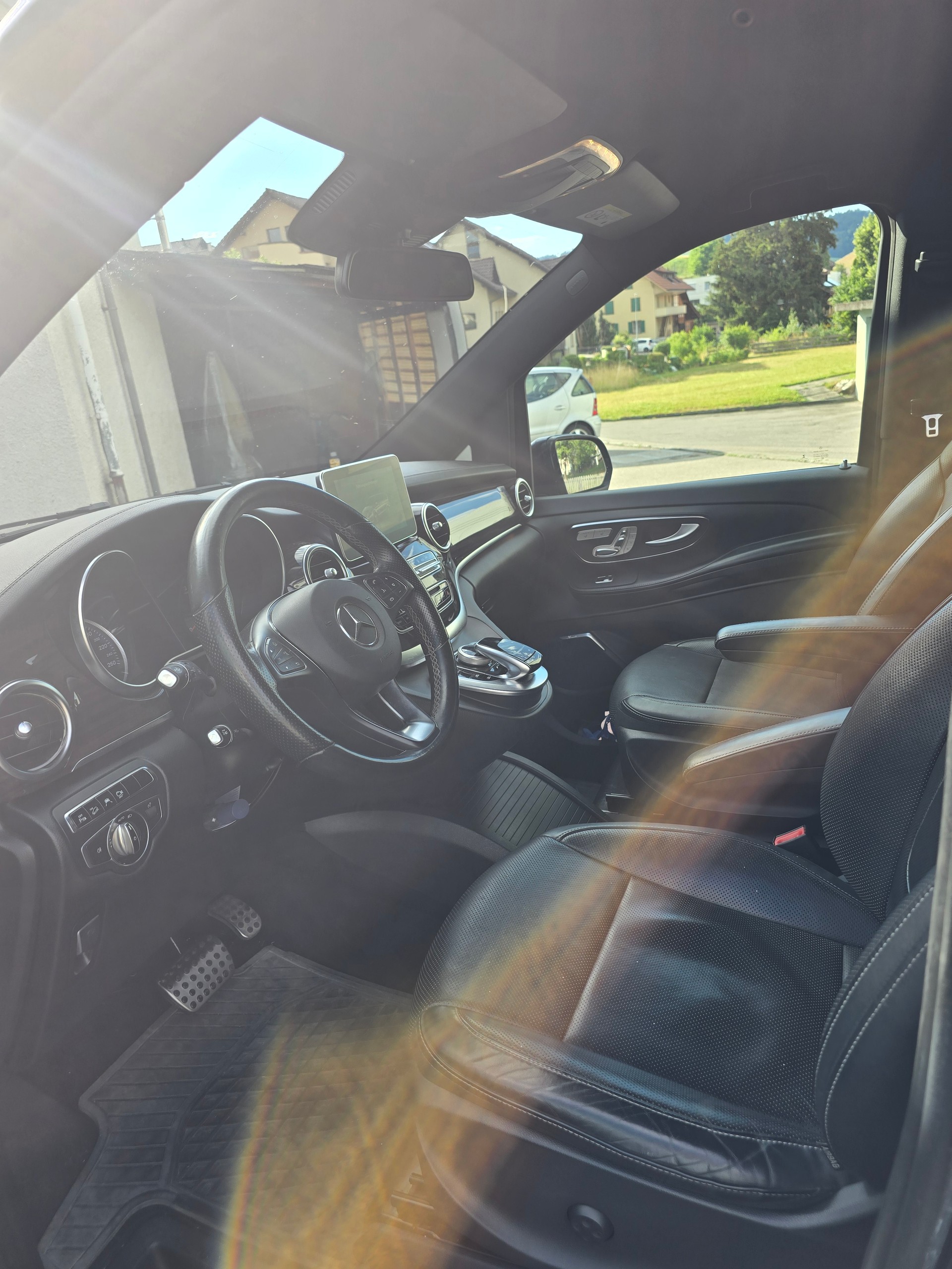 MERCEDES-BENZ V 250 d BlueTec Sw. Ed.lang 4m-image-8