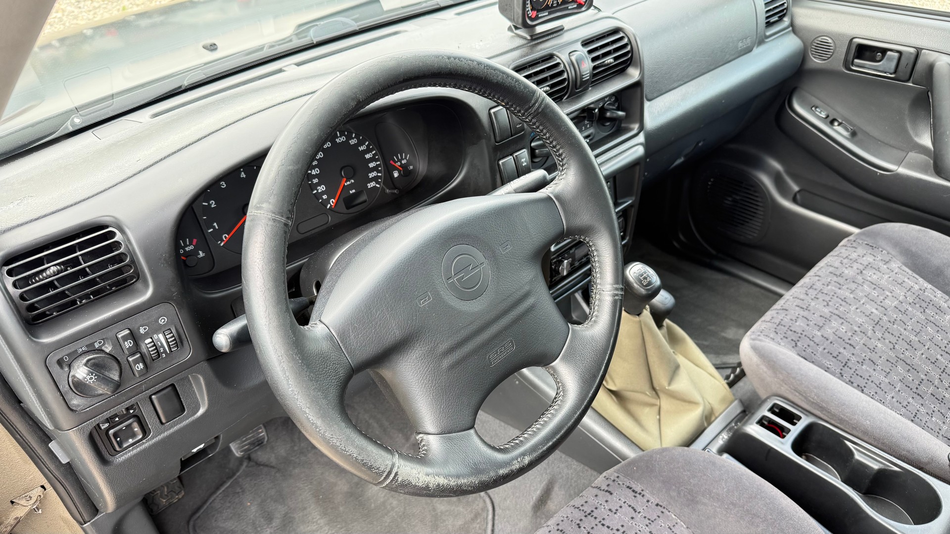 OPEL Frontera 2.2i 16V Sport RS-showroom-element-1