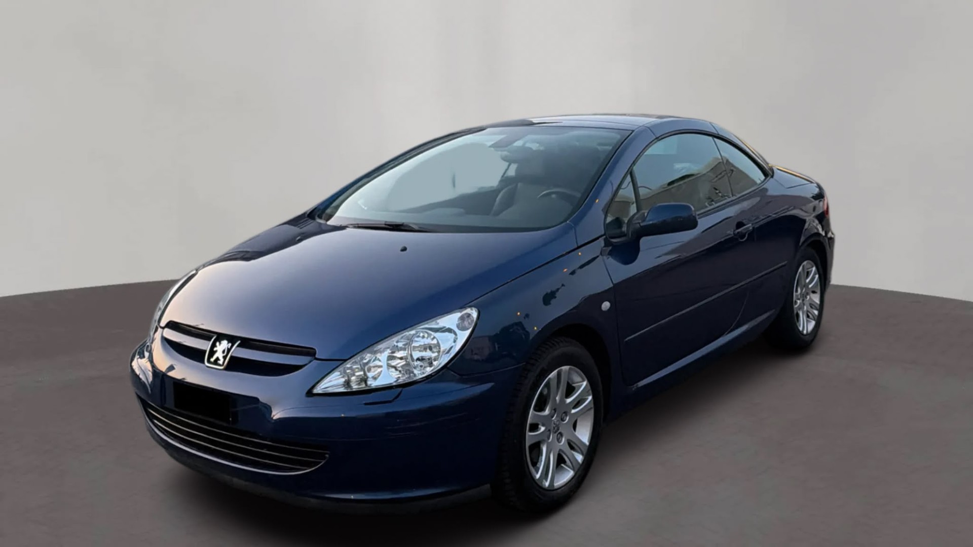 PEUGEOT 307 2.0i Automat Stahldach-Cabriolet