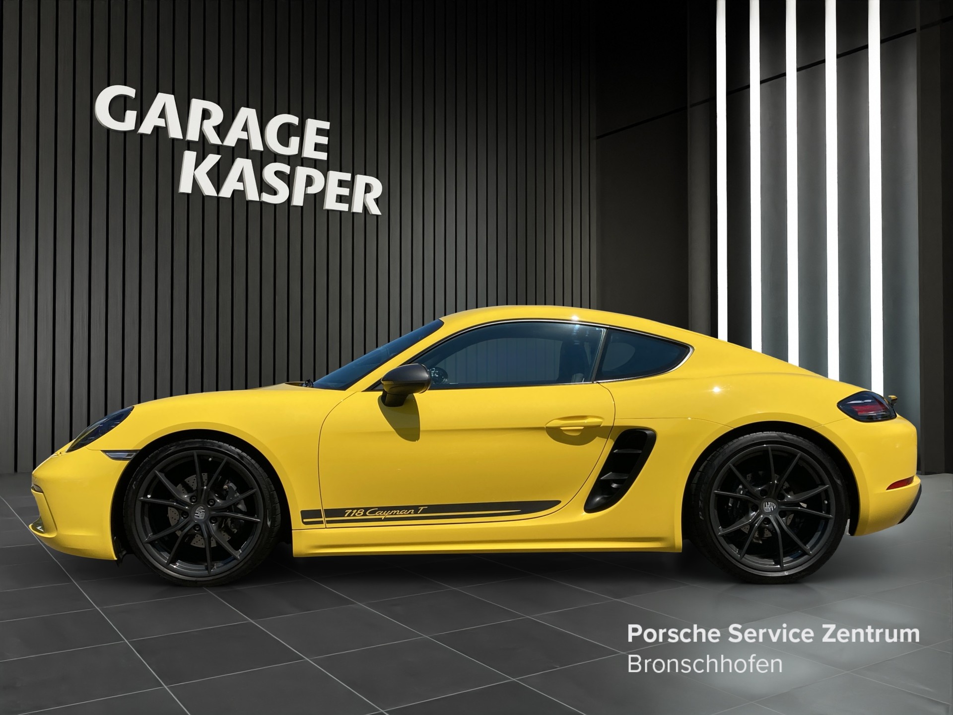 PORSCHE Cayman 718 T-showroom-element-1