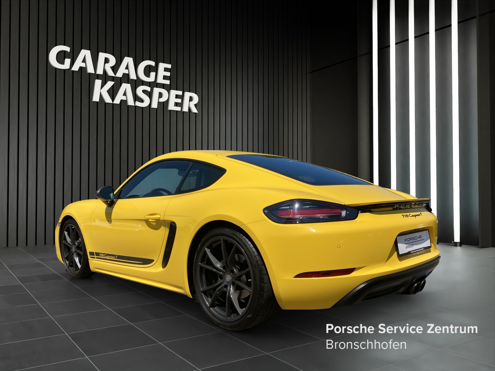 PORSCHE Cayman 718 T-showroom-element-2