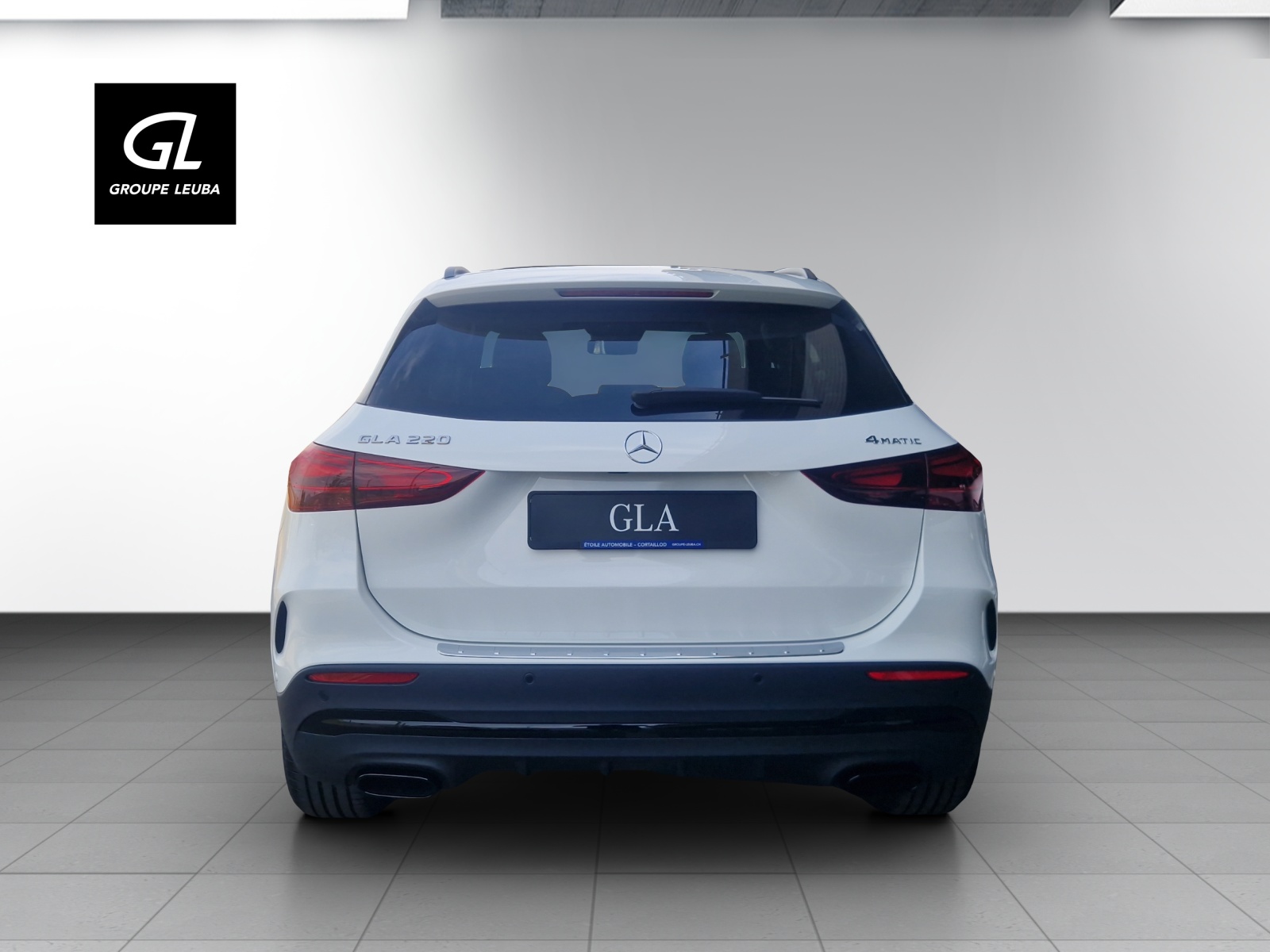 MERCEDES-BENZ GLA 220 4Matic 8G-DCT-image-4