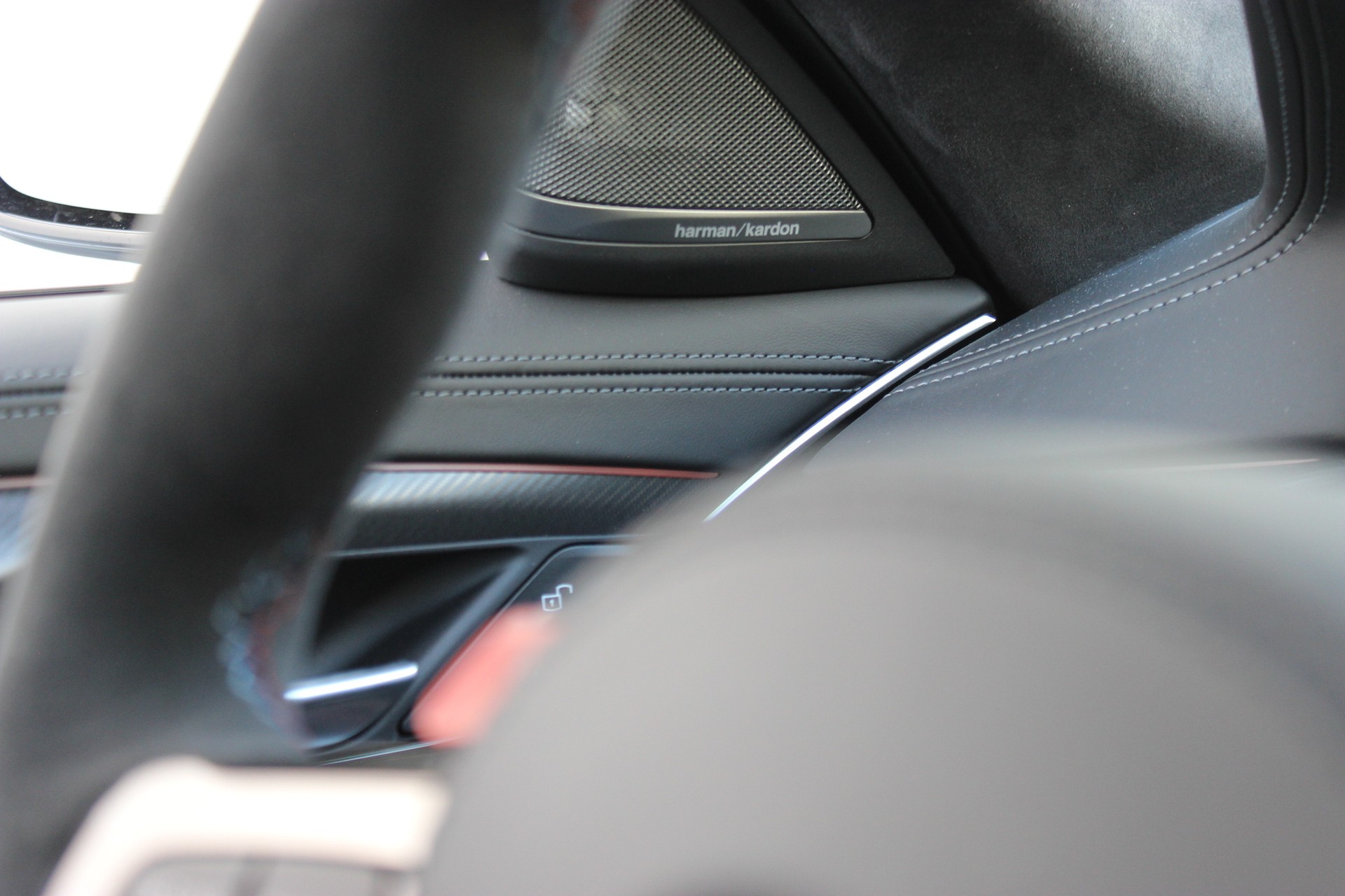 BMW M5 xDrive CS *SAMMLERZUSTAND*-image-8