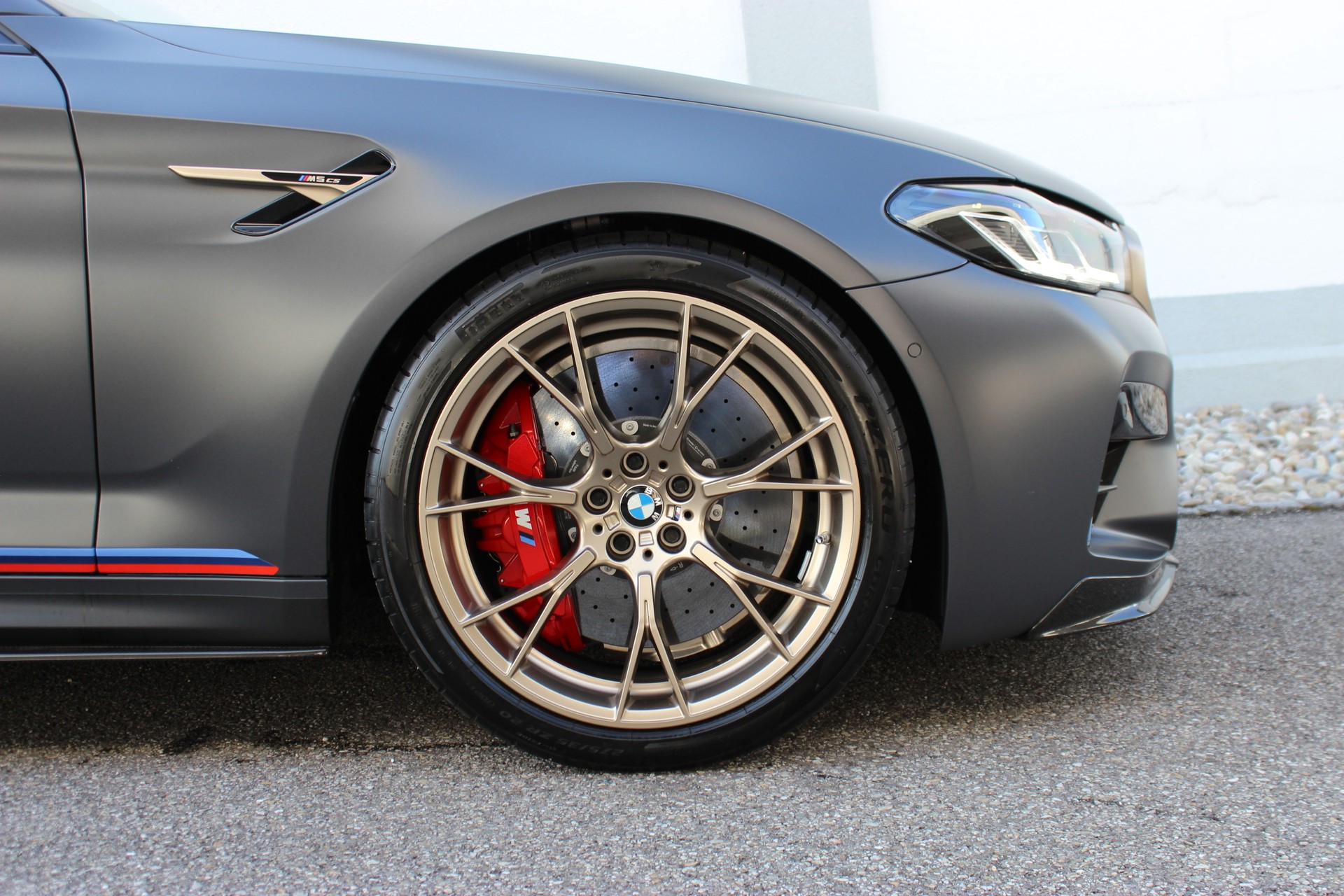BMW M5 xDrive CS *SAMMLERZUSTAND*-image-17