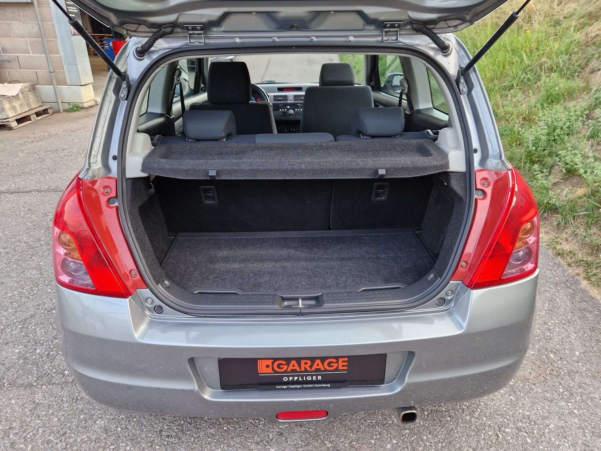 SUZUKI Swift 1.3i 16V GL-image-7