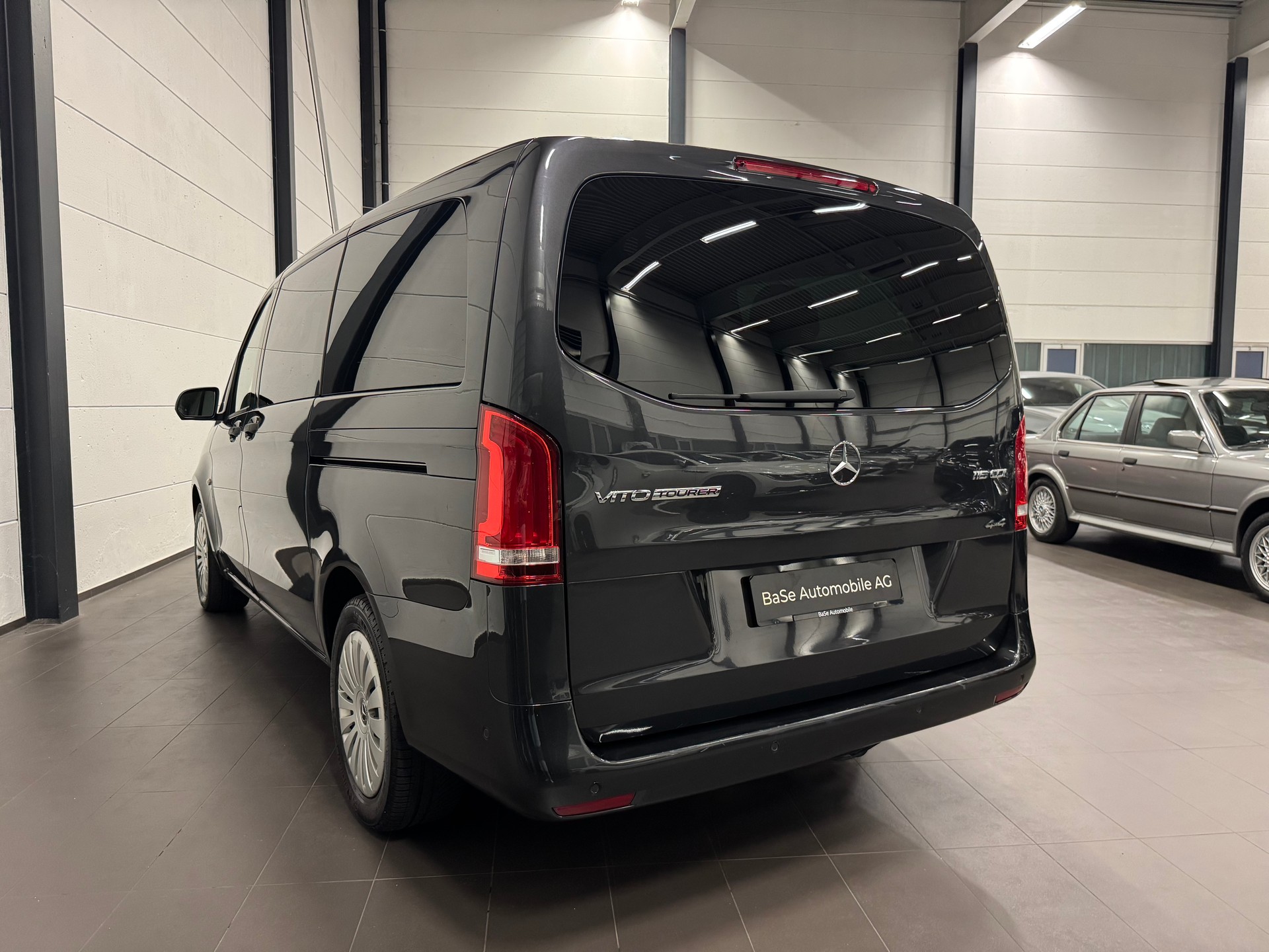 MERCEDES-BENZ Vito 116 CDI Lang Select Tourer 4Matic 9G-Tronic-image-14