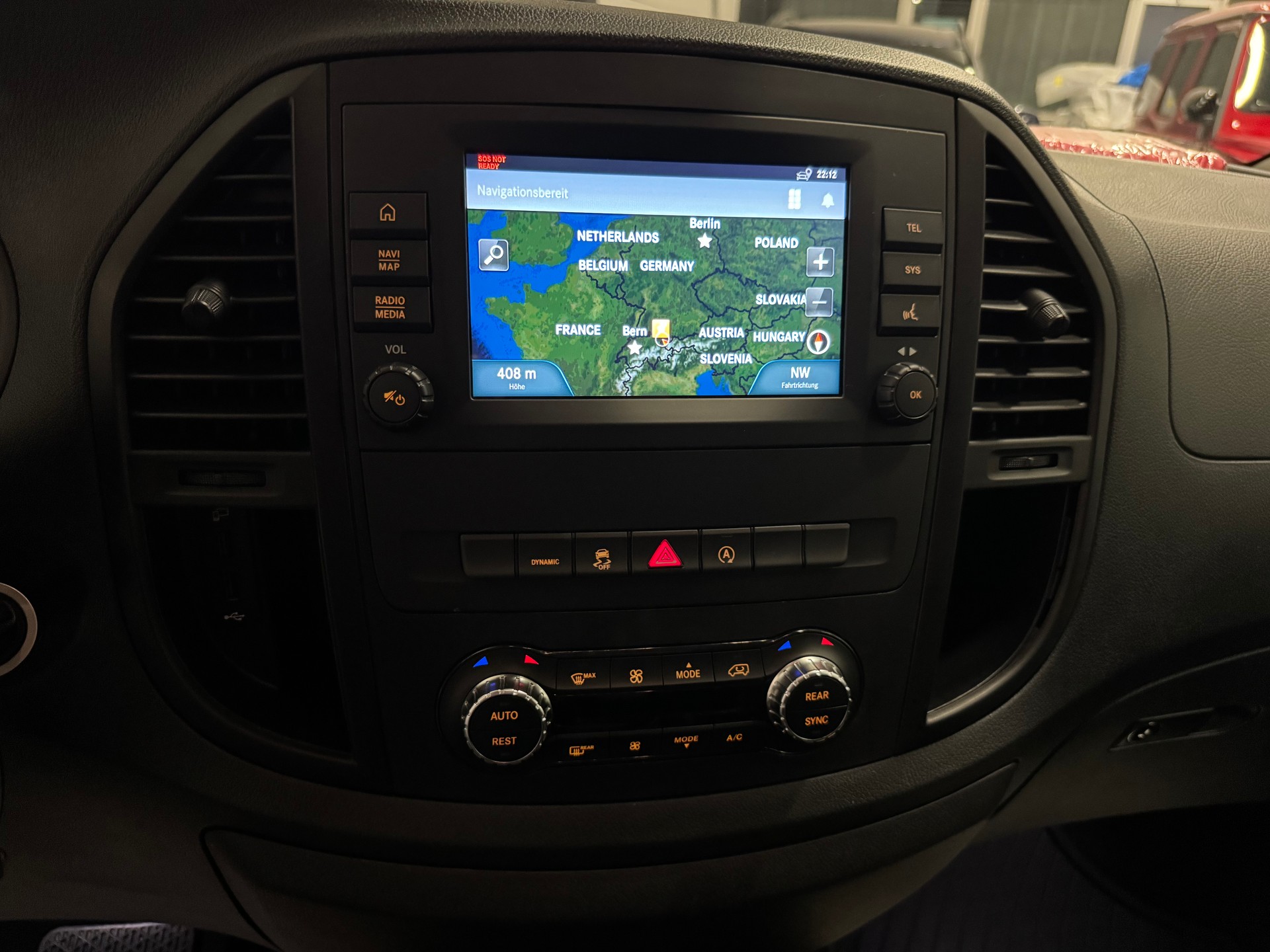 MERCEDES-BENZ Vito 116 CDI Lang Select Tourer 4Matic 9G-Tronic-image-27