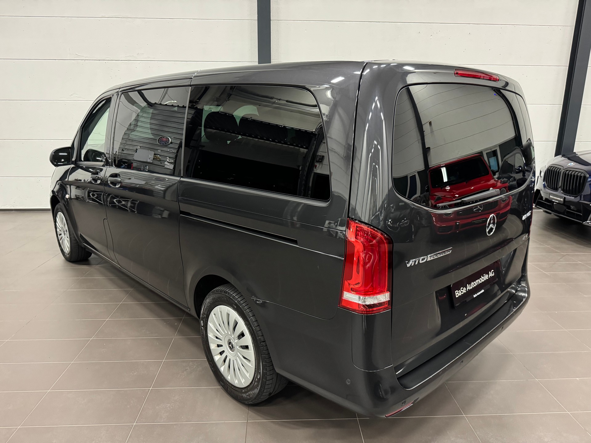 MERCEDES-BENZ Vito 116 CDI Lang Select Tourer 4Matic 9G-Tronic-image-13