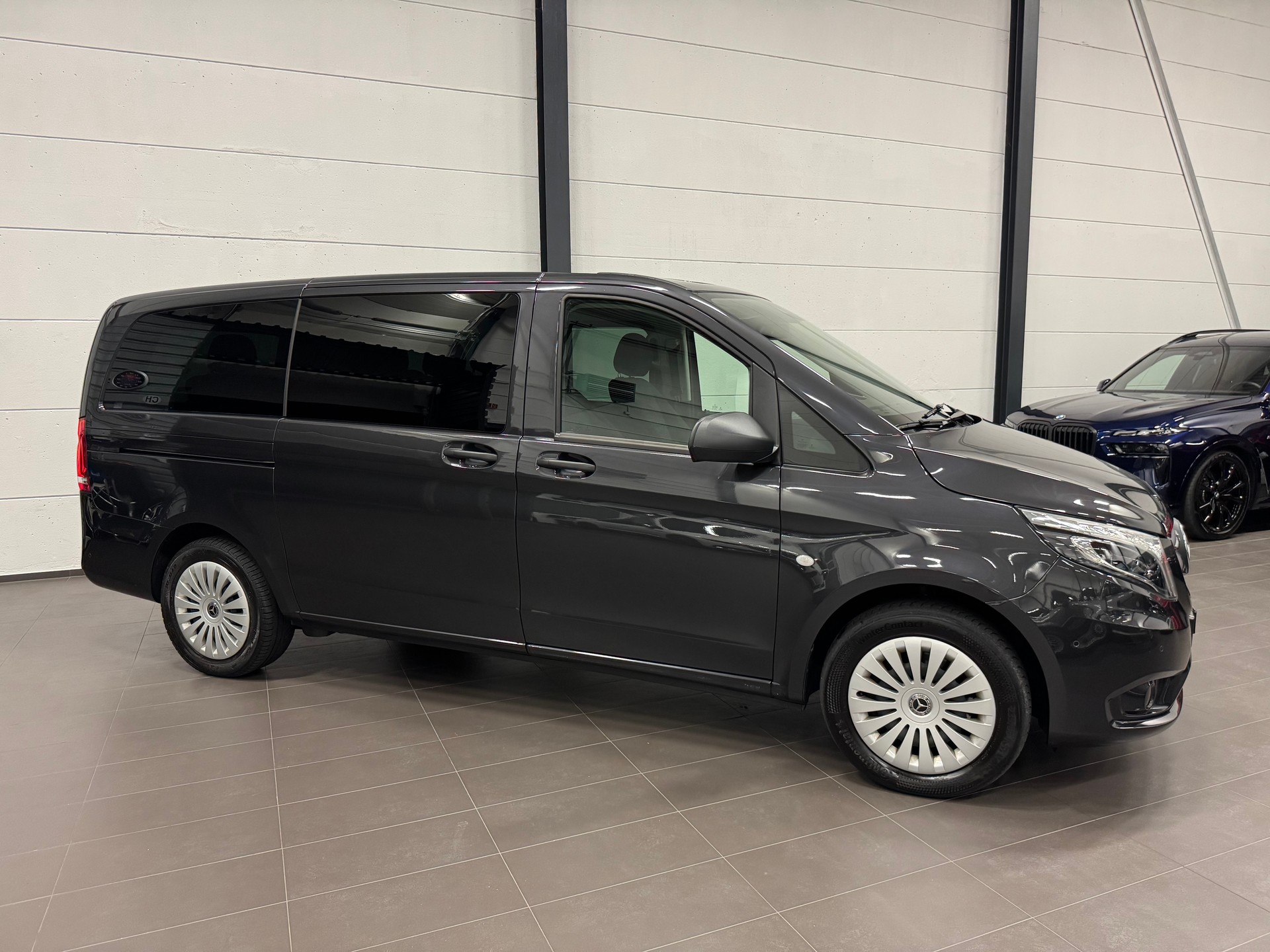 MERCEDES-BENZ Vito 116 CDI Lang Select Tourer 4Matic 9G-Tronic-image-5