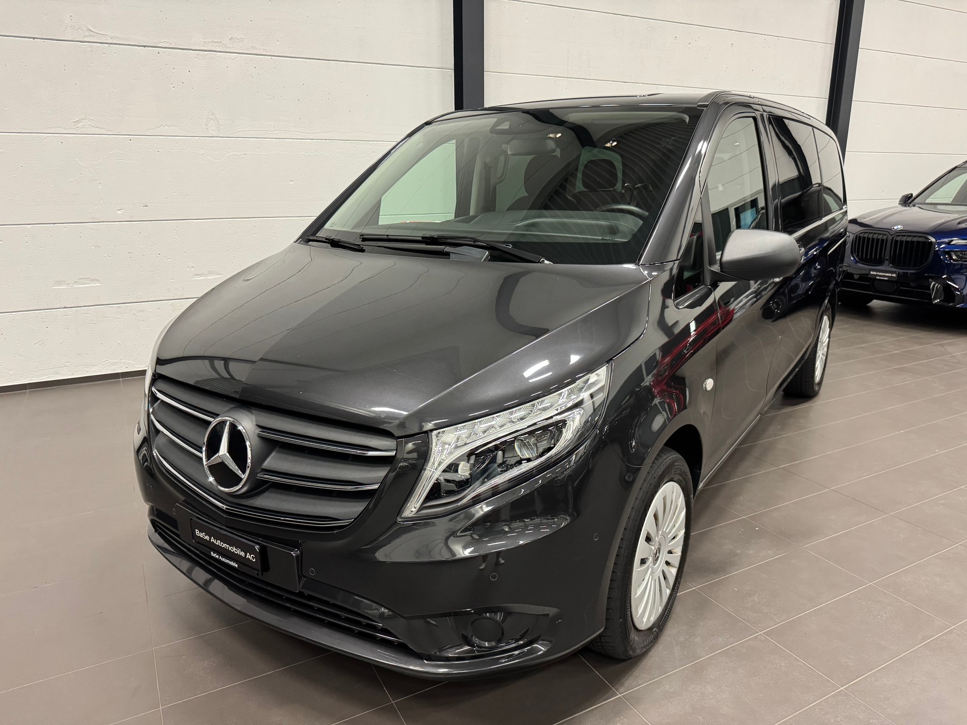 MERCEDES-BENZ Vito 116 CDI Lang Select Tourer 4Matic 9G-Tronic