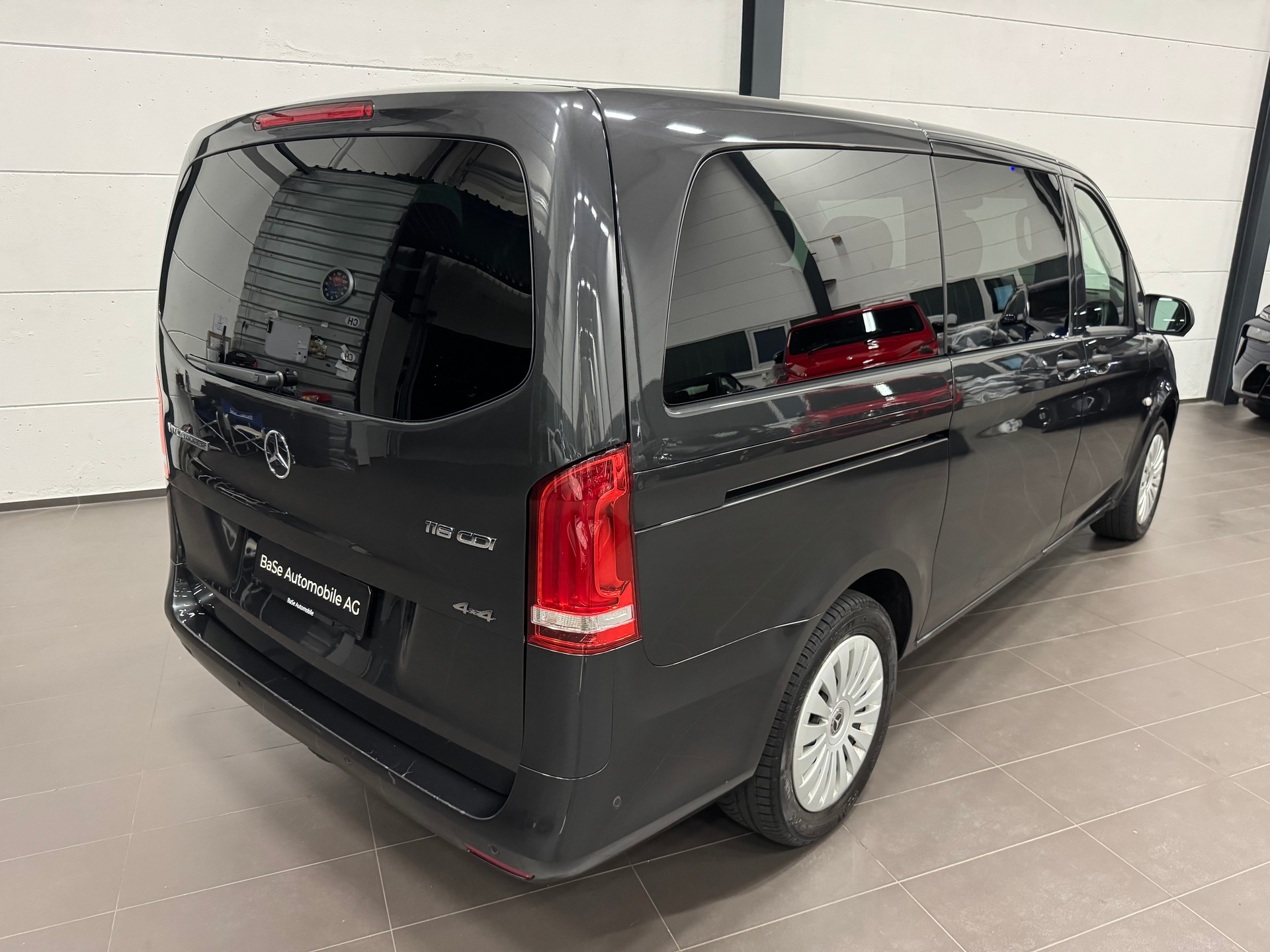 MERCEDES-BENZ Vito 116 CDI Lang Select Tourer 4Matic 9G-Tronic-image-12