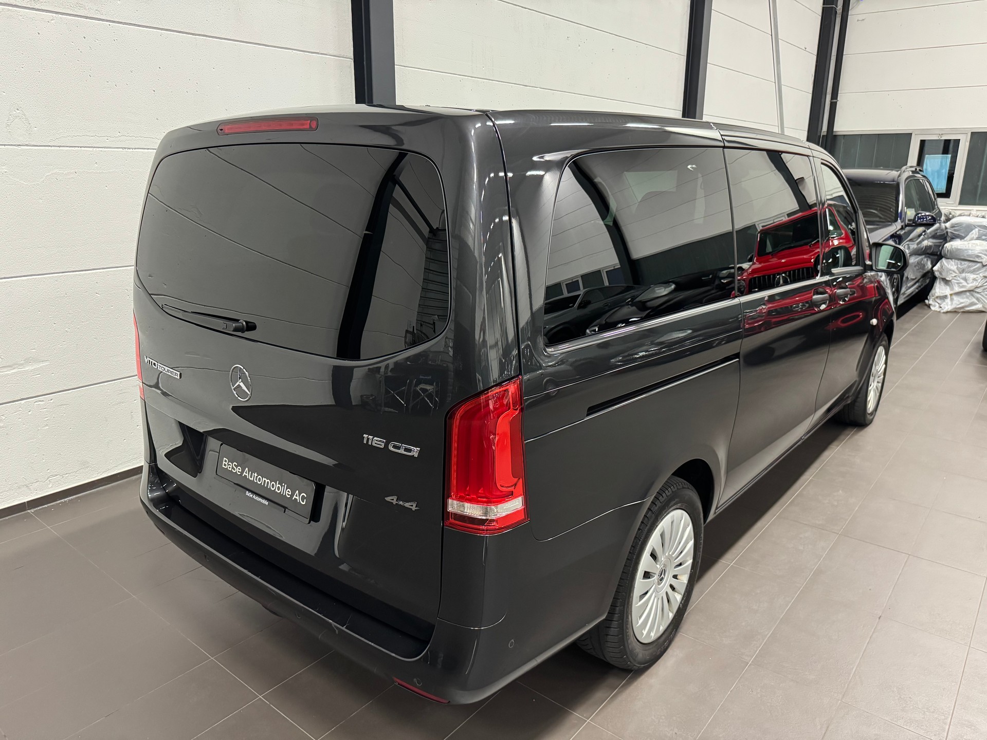 MERCEDES-BENZ Vito 116 CDI Lang Select Tourer 4Matic 9G-Tronic-image-10