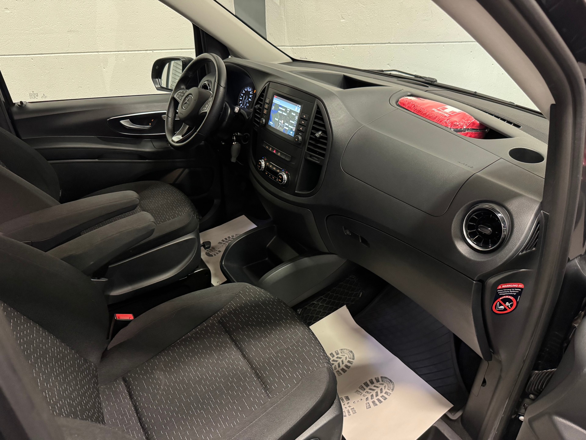 MERCEDES-BENZ Vito 116 CDI Lang Select Tourer 4Matic 9G-Tronic-image-20