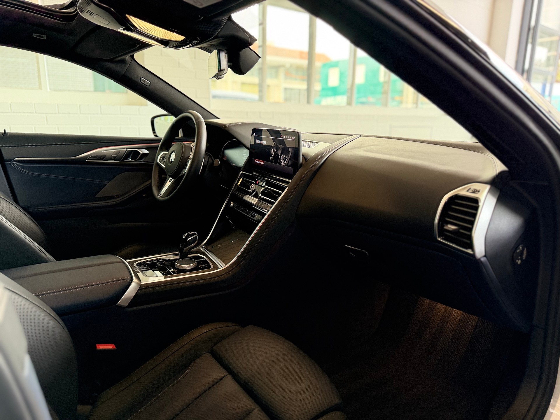 BMW 840i sDrive M Sport Pro Steptronic GRAN COUPE-image-9