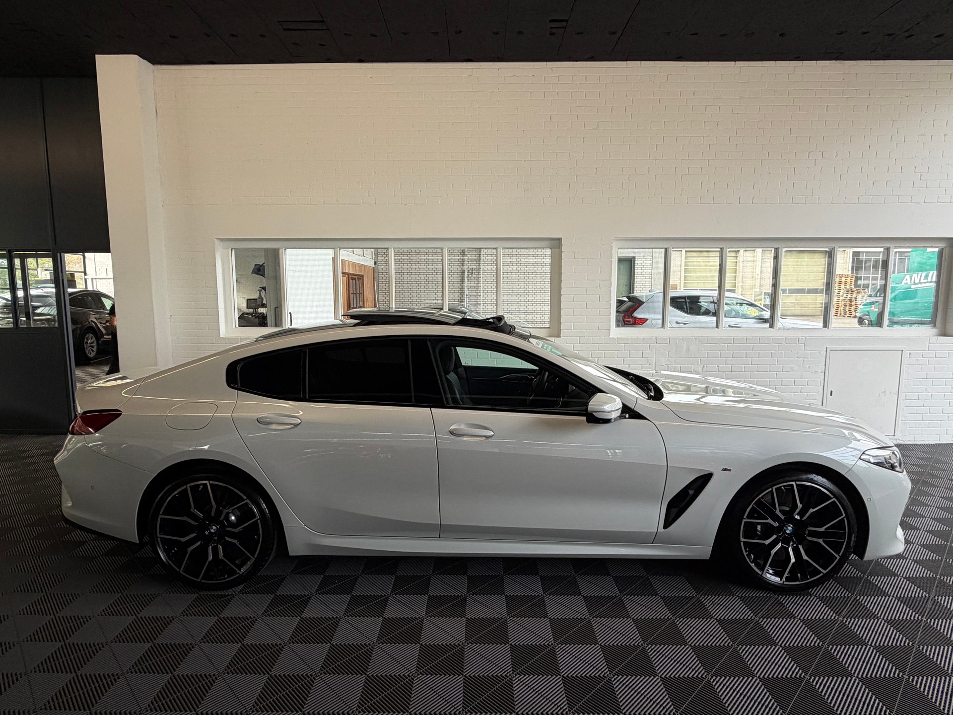BMW 840i sDrive M Sport Pro Steptronic GRAN COUPE-showroom-element-1