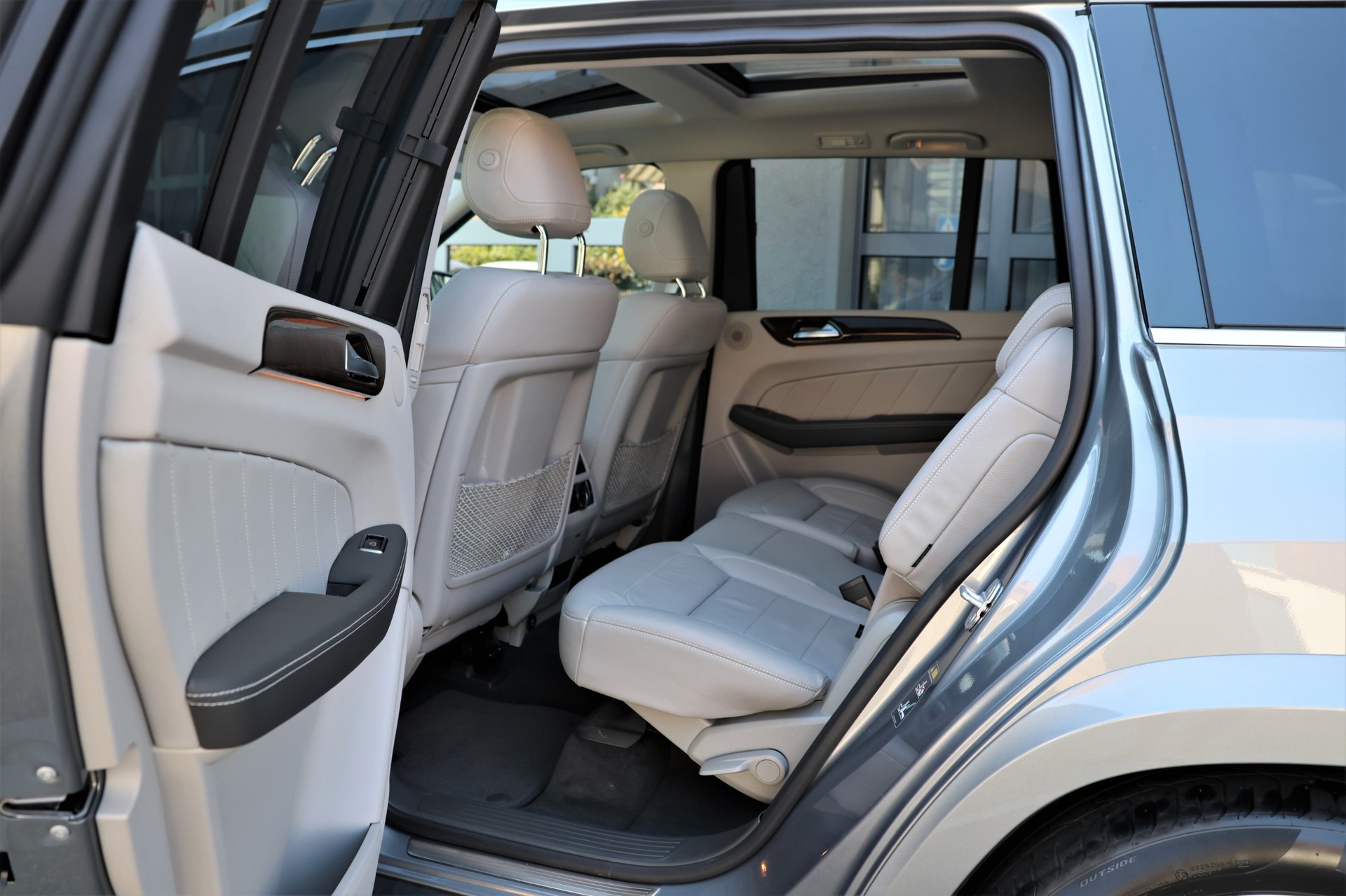 MERCEDES-BENZ GL 350 BlueTEC 4Matic 7G-TRONIC 7 SITZER (CH)-image-12
