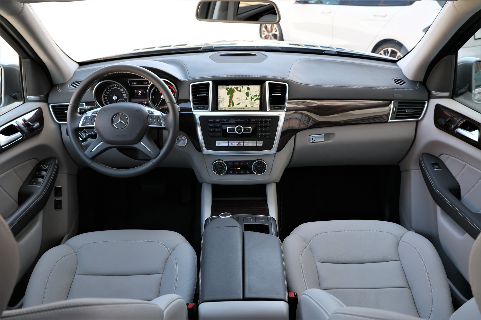 MERCEDES-BENZ GL 350 BlueTEC 4Matic 7G-TRONIC 7 SITZER (CH)-image-17