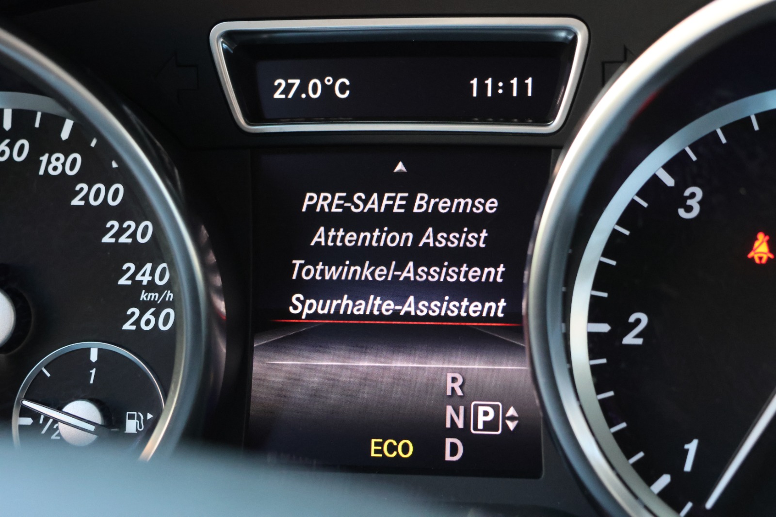 MERCEDES-BENZ GL 350 BlueTEC 4Matic 7G-TRONIC 7 SITZER (CH)-image-25