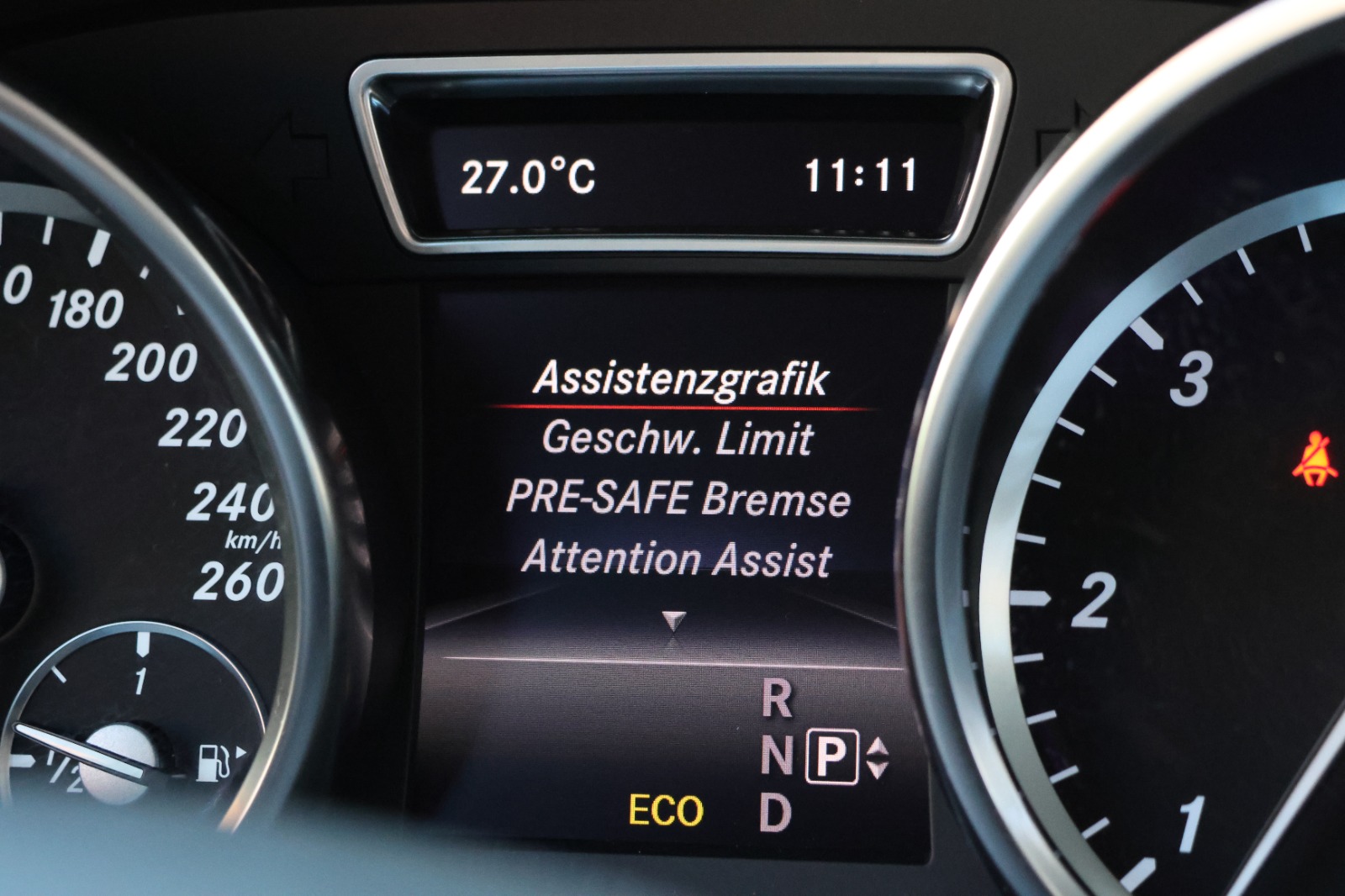 MERCEDES-BENZ GL 350 BlueTEC 4Matic 7G-TRONIC 7 SITZER (CH)-image-27