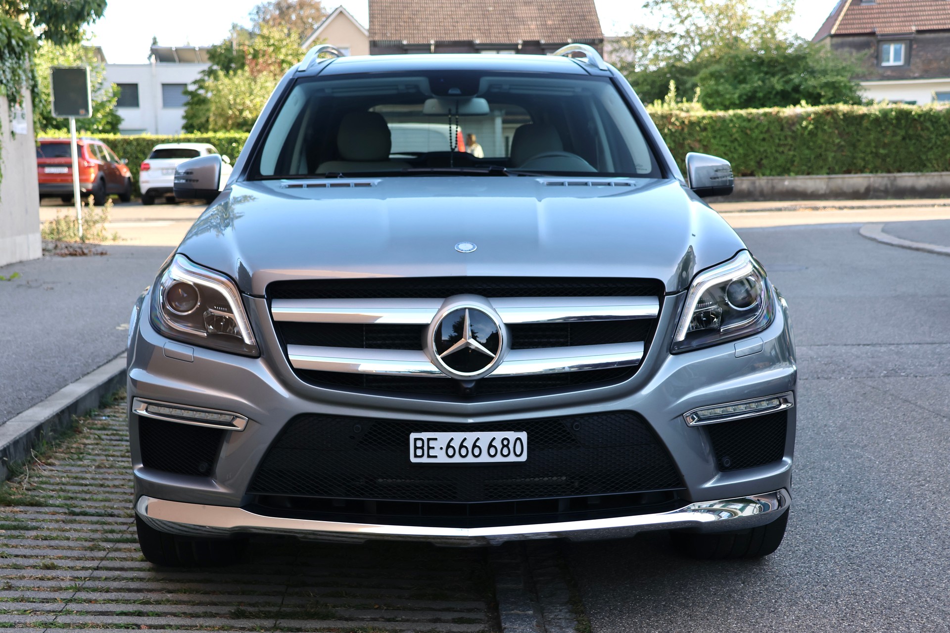 MERCEDES-BENZ GL 350 BlueTEC 4Matic 7G-TRONIC 7 SITZER (CH)-showroom-element-1